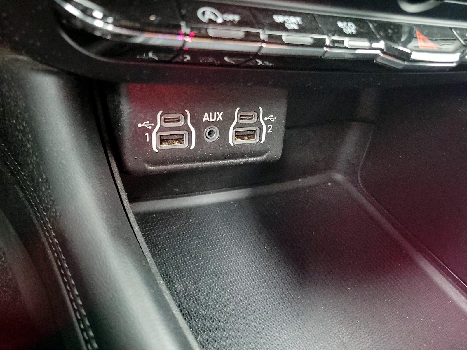 2023 Dodge Durango SXT - Photo 19