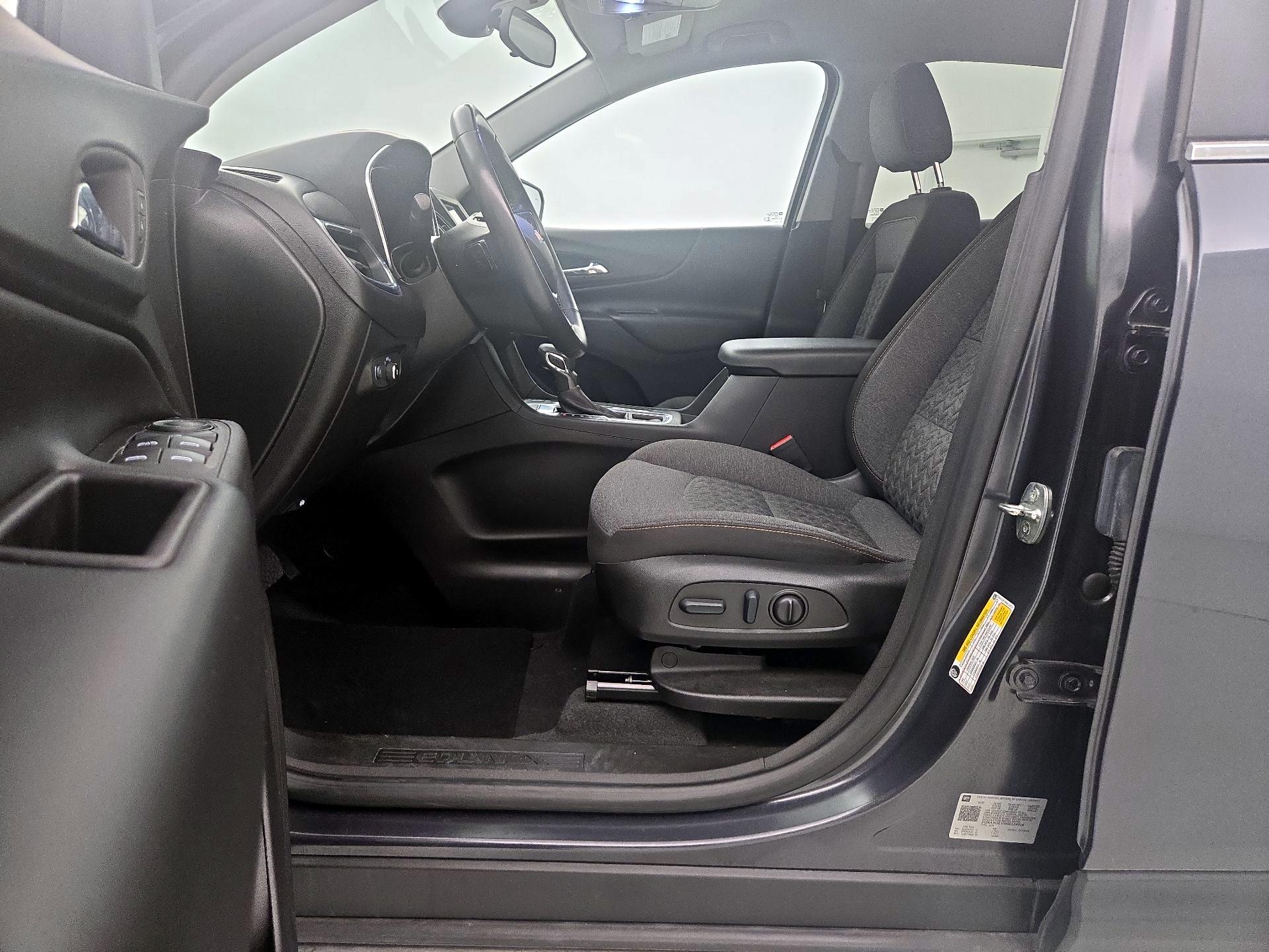 Thumbnail: 2022 Chevrolet Equinox - 11