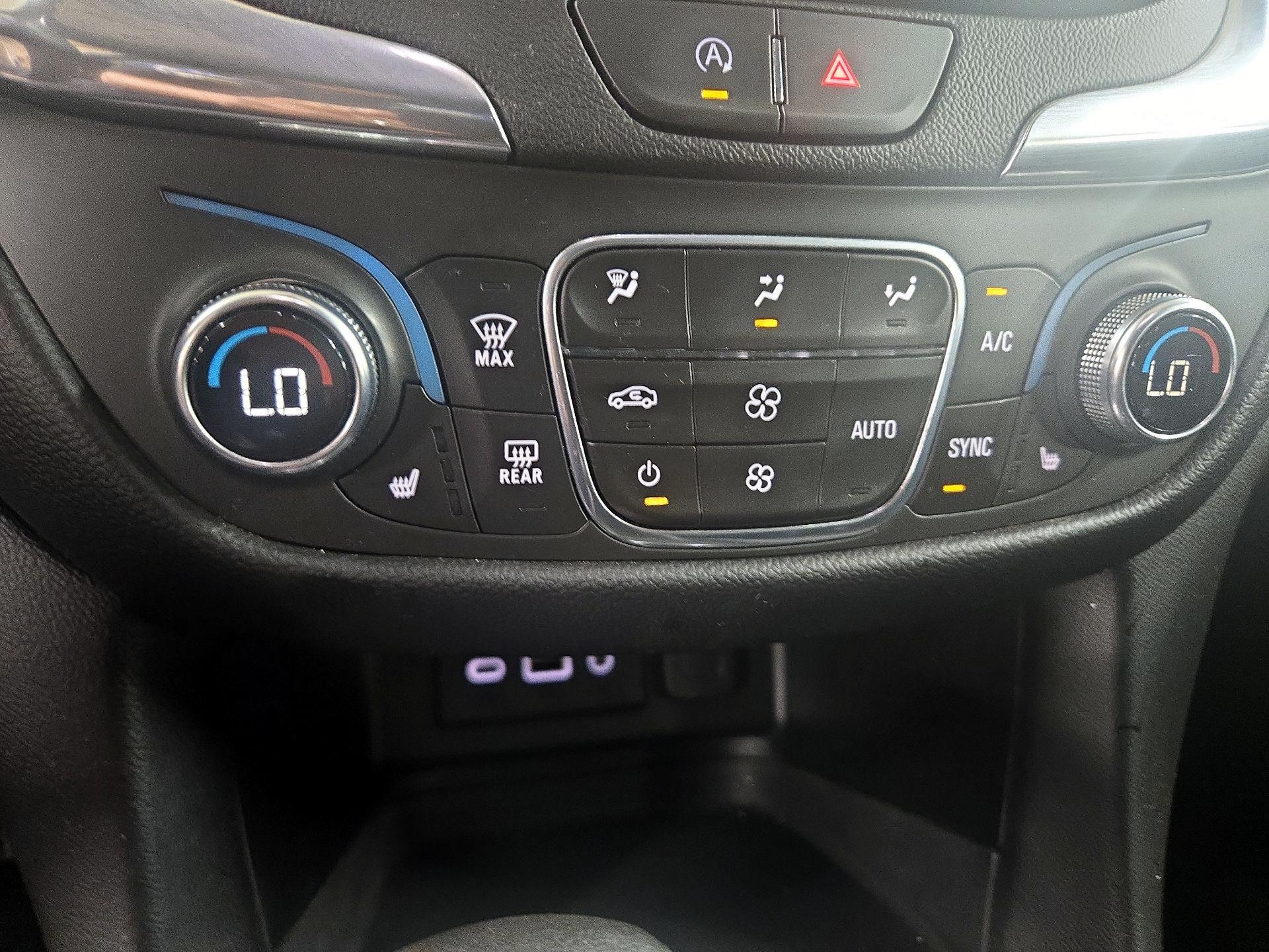 Thumbnail: 2022 Chevrolet Equinox - 16