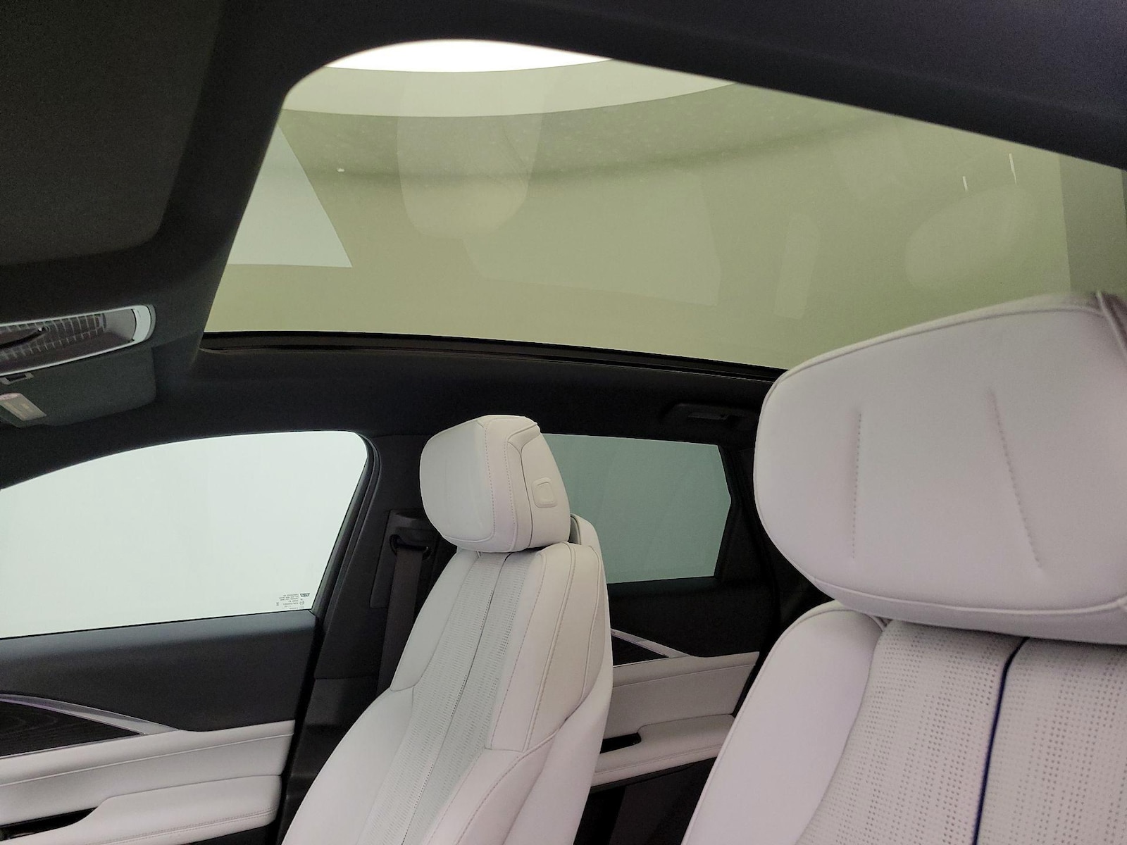 2024 Cadillac LYRIQ Sport 1 - Photo 21