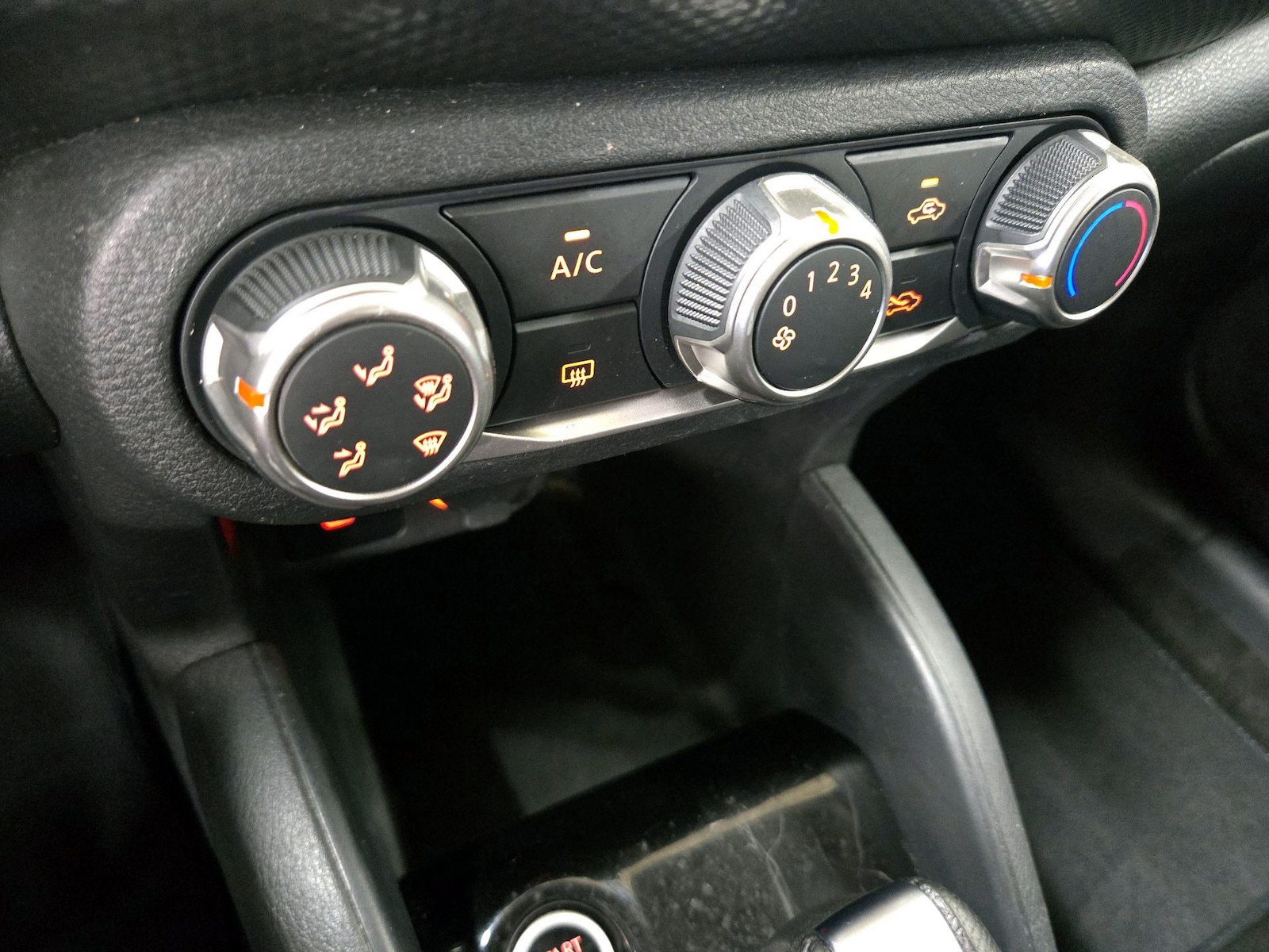 2020 Nissan Kicks S - Photo 17