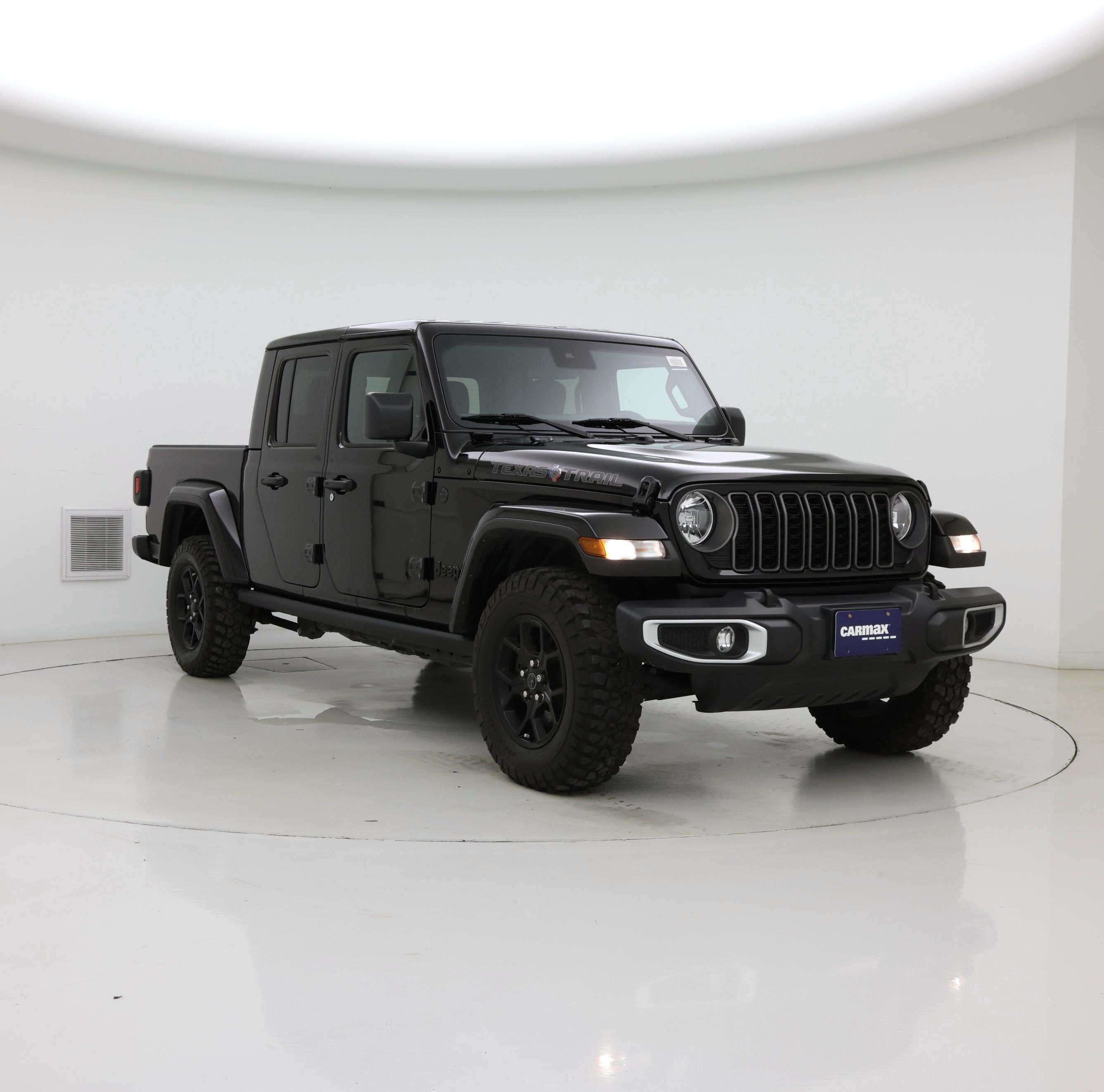 Black 2024 Jeep Gladiator Pickup Truck Four-Wheel Drive Automatic
