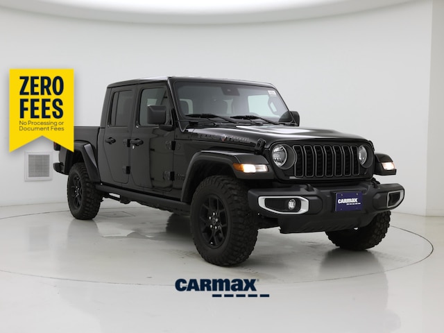 Black 2024 Jeep Gladiator Pickup Truck Four-Wheel Drive Automatic