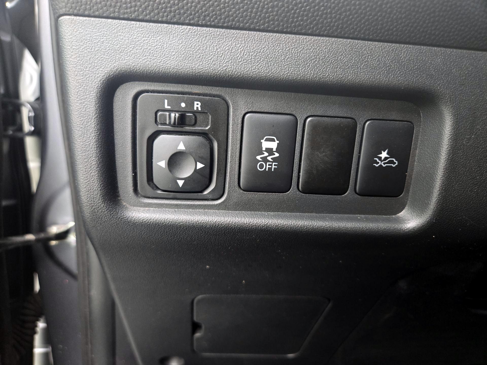 Thumbnail: 2023 Mitsubishi Mirage G4 - 13