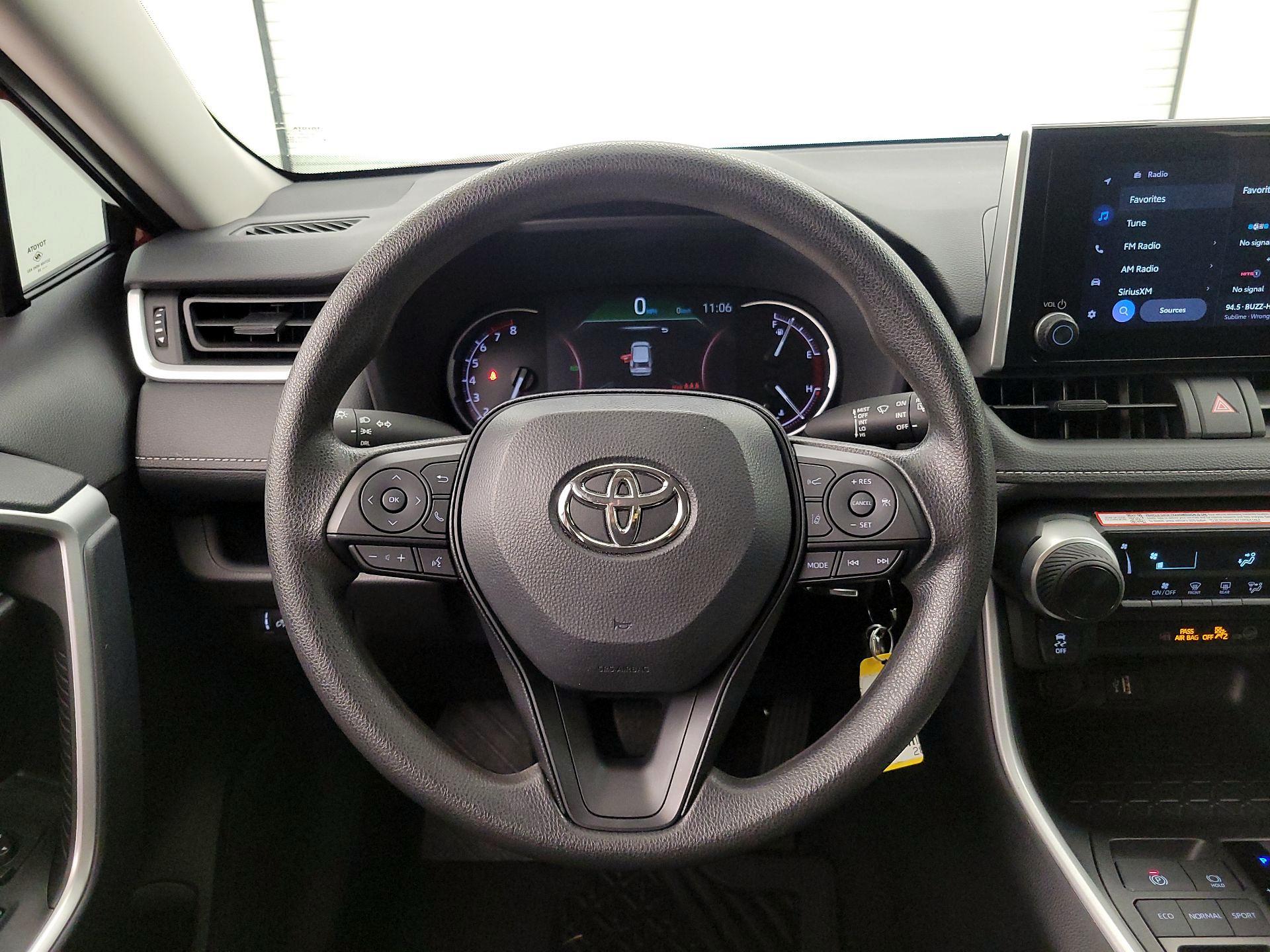 Thumbnail: 2025 Toyota RAV4 - 10