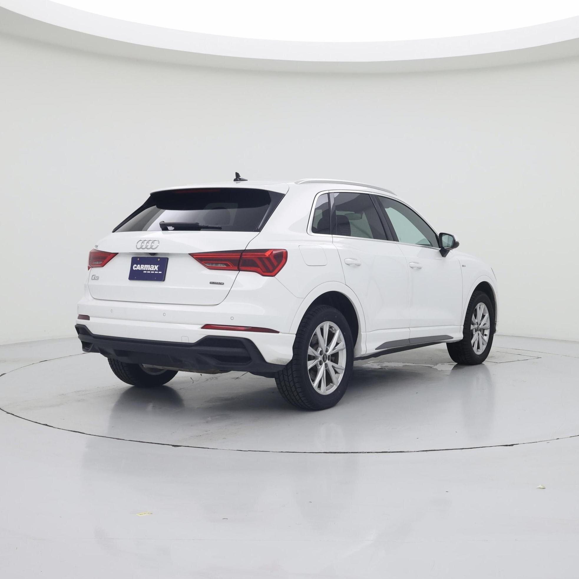 Thumbnail: 2023 Audi Q3 - 8
