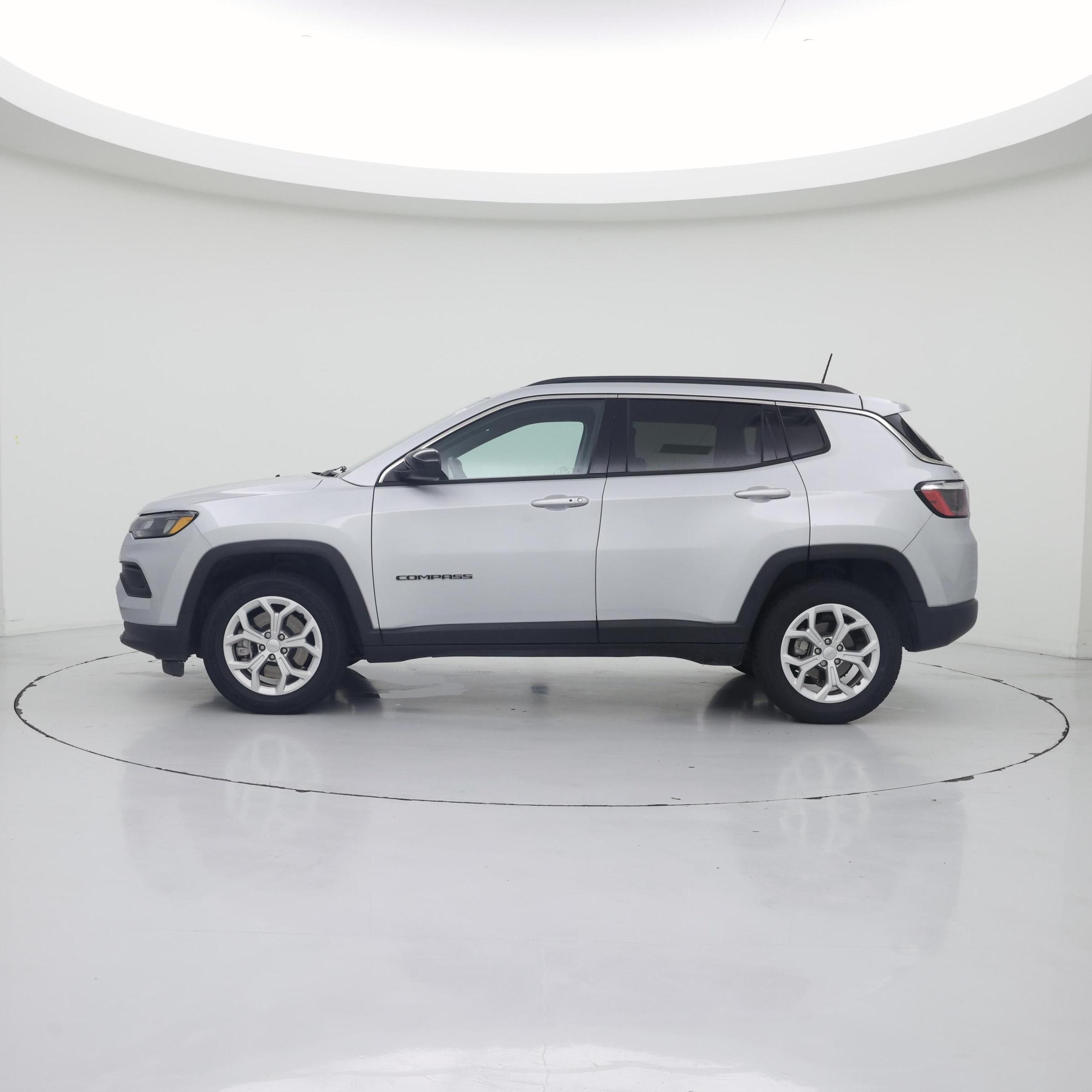 Thumbnail: 2024 Jeep Compass - 3