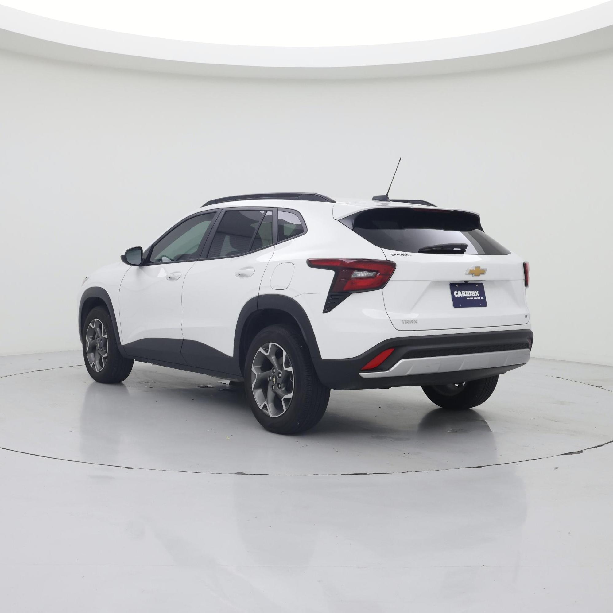 Thumbnail: 2025 Chevrolet Trax - 2