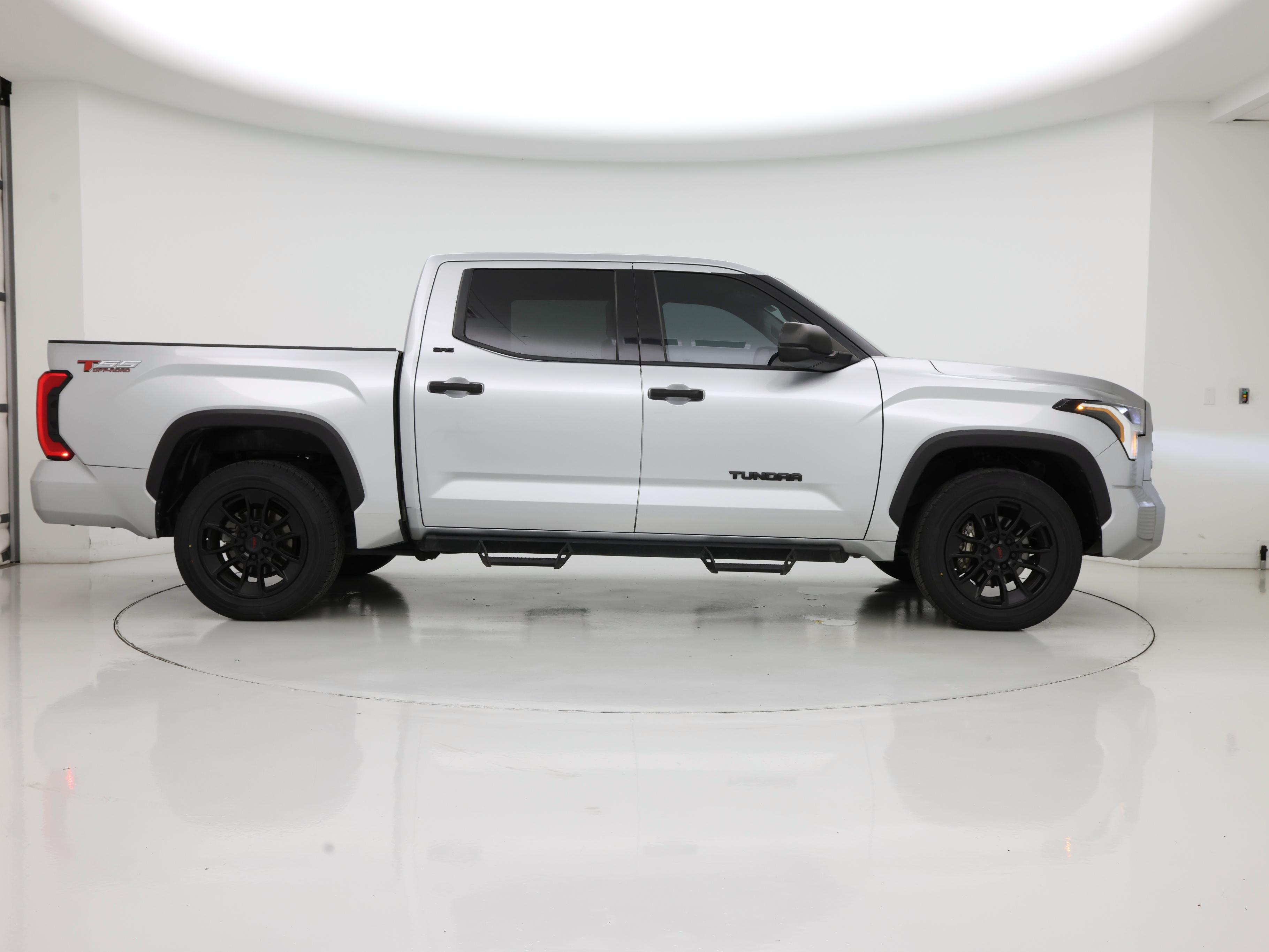 Thumbnail: 2023 Toyota Tundra - 7