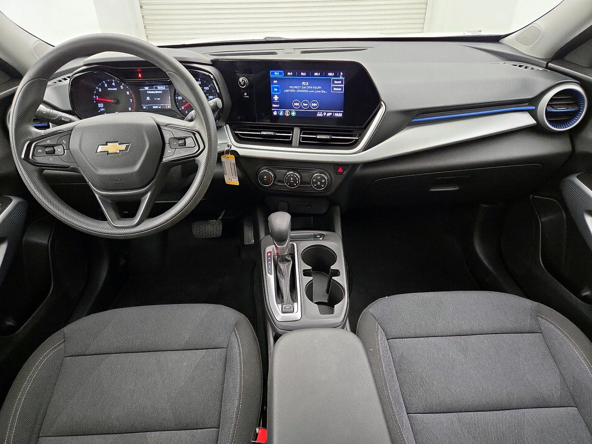 Thumbnail: 2024 Chevrolet Trax - 9