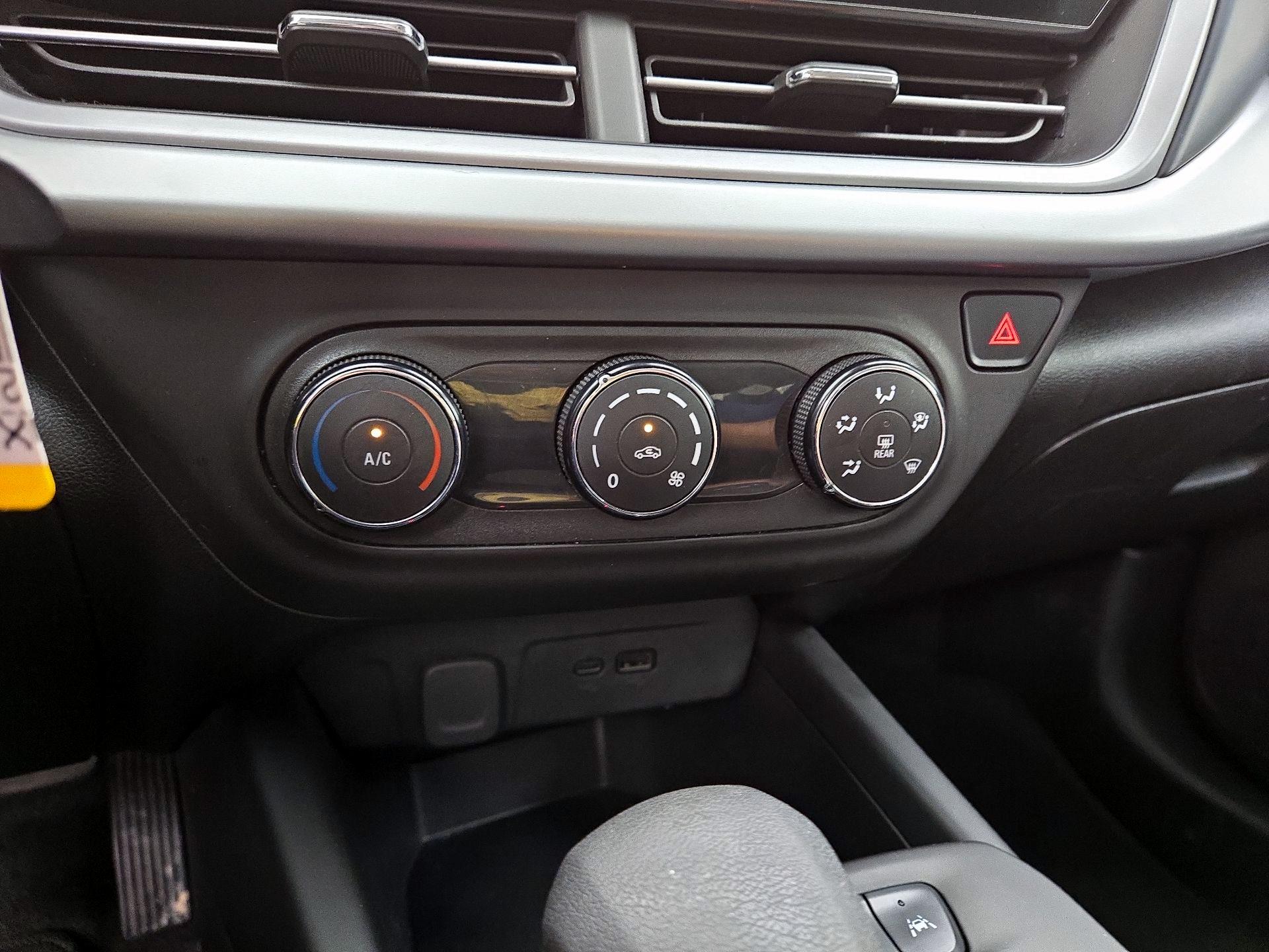 Thumbnail: 2024 Chevrolet Trax - 16