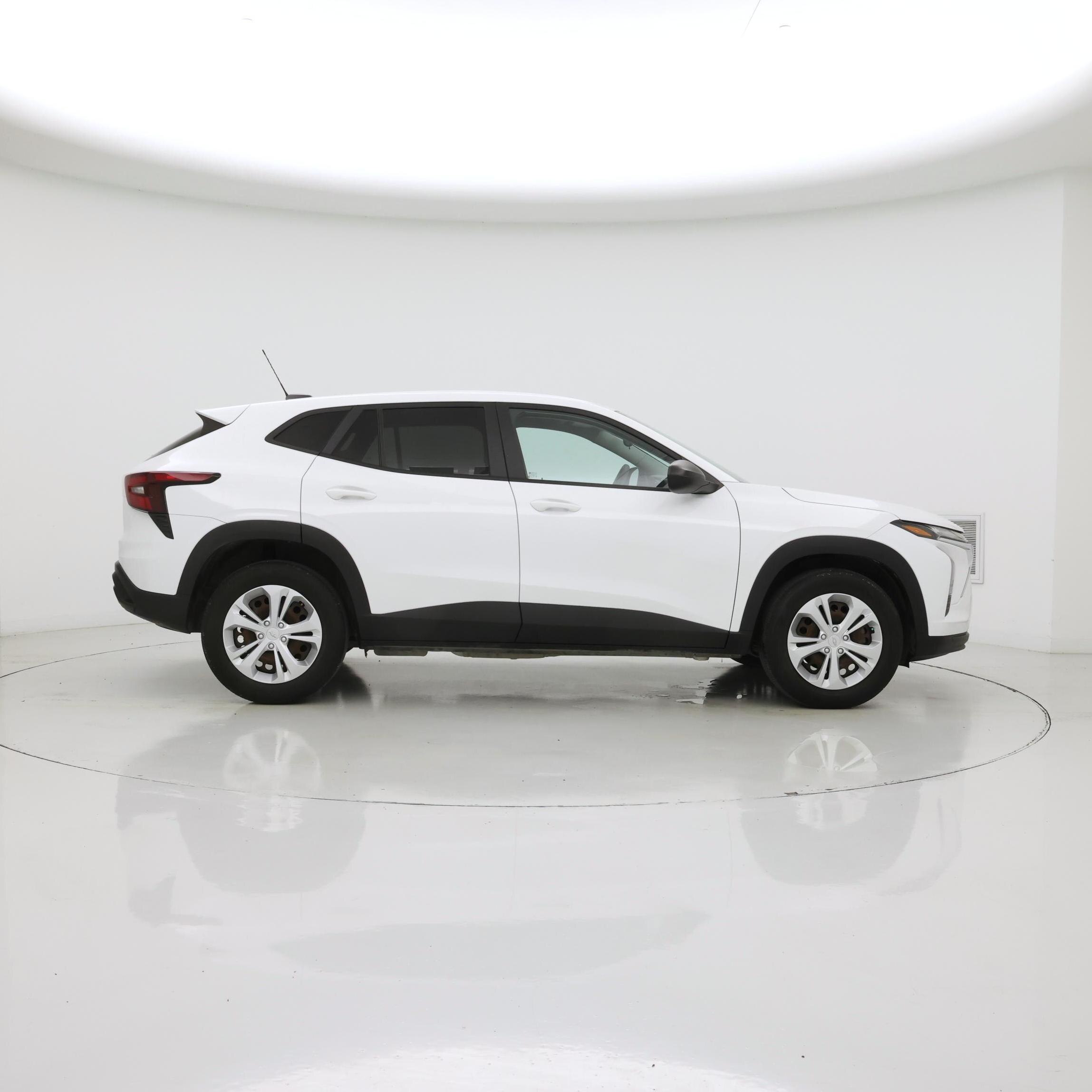 Thumbnail: 2024 Chevrolet Trax - 7