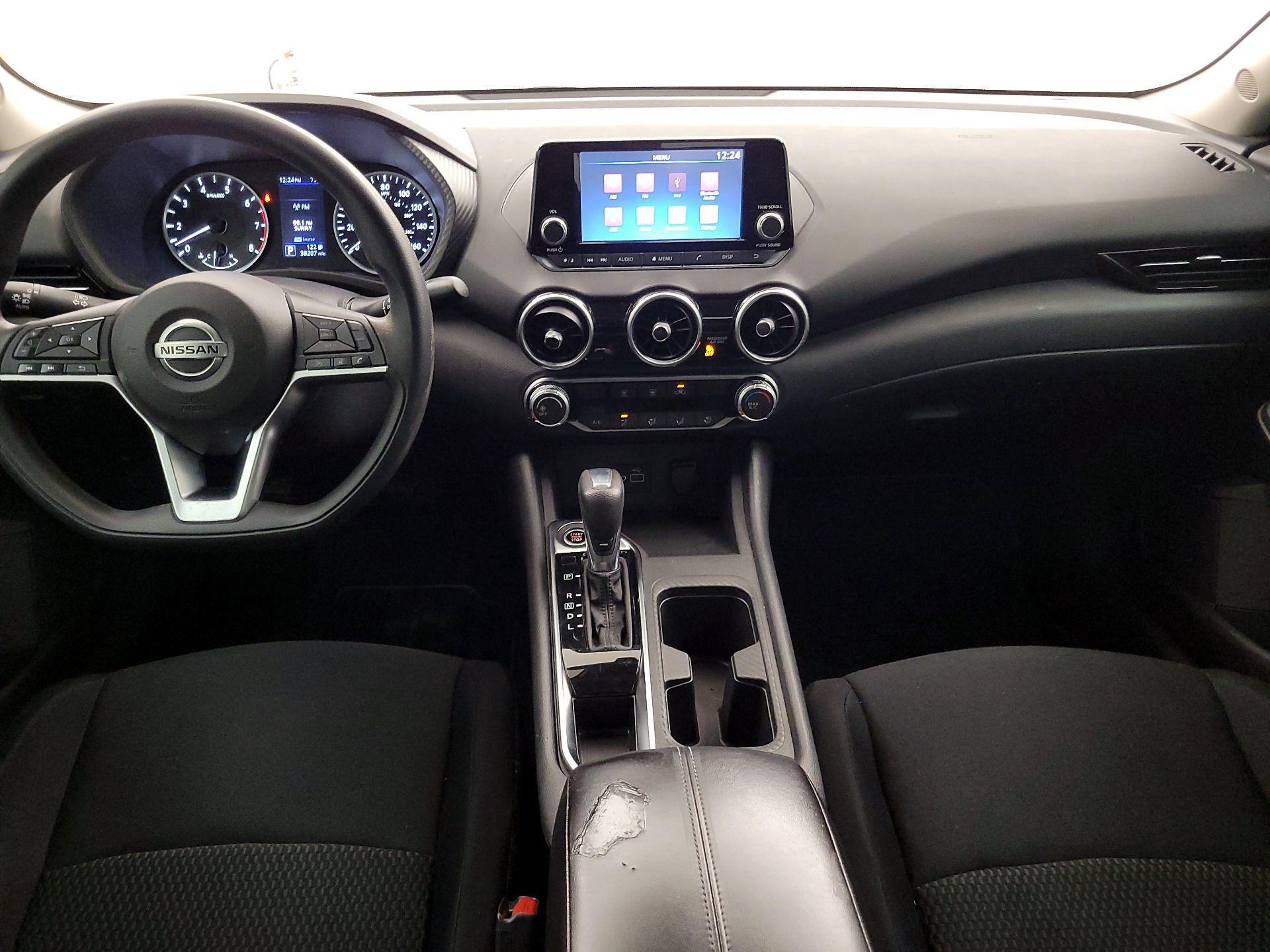 Thumbnail: 2020 Nissan Sentra - 9