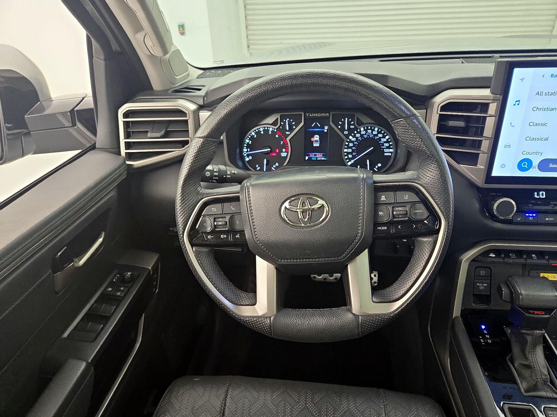 Thumbnail: 2023 Toyota Tundra - 10