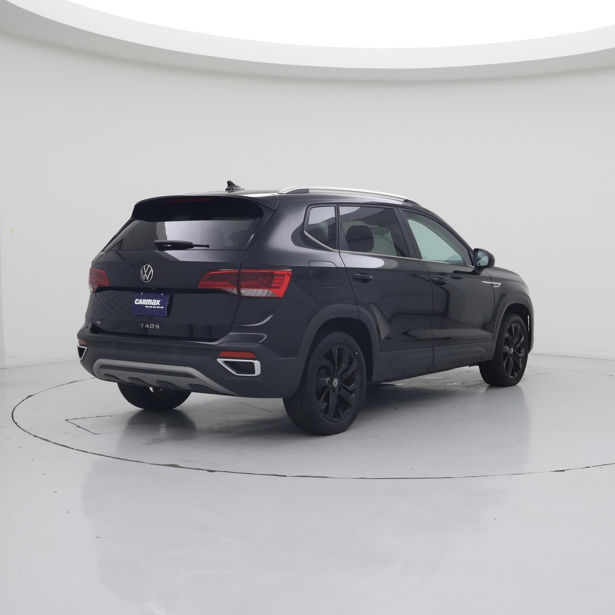 Thumbnail: 2023 Volkswagen Taos - 8