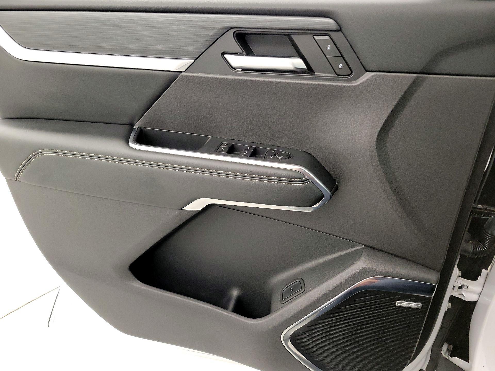 Thumbnail: 2025 GMC Acadia - 12