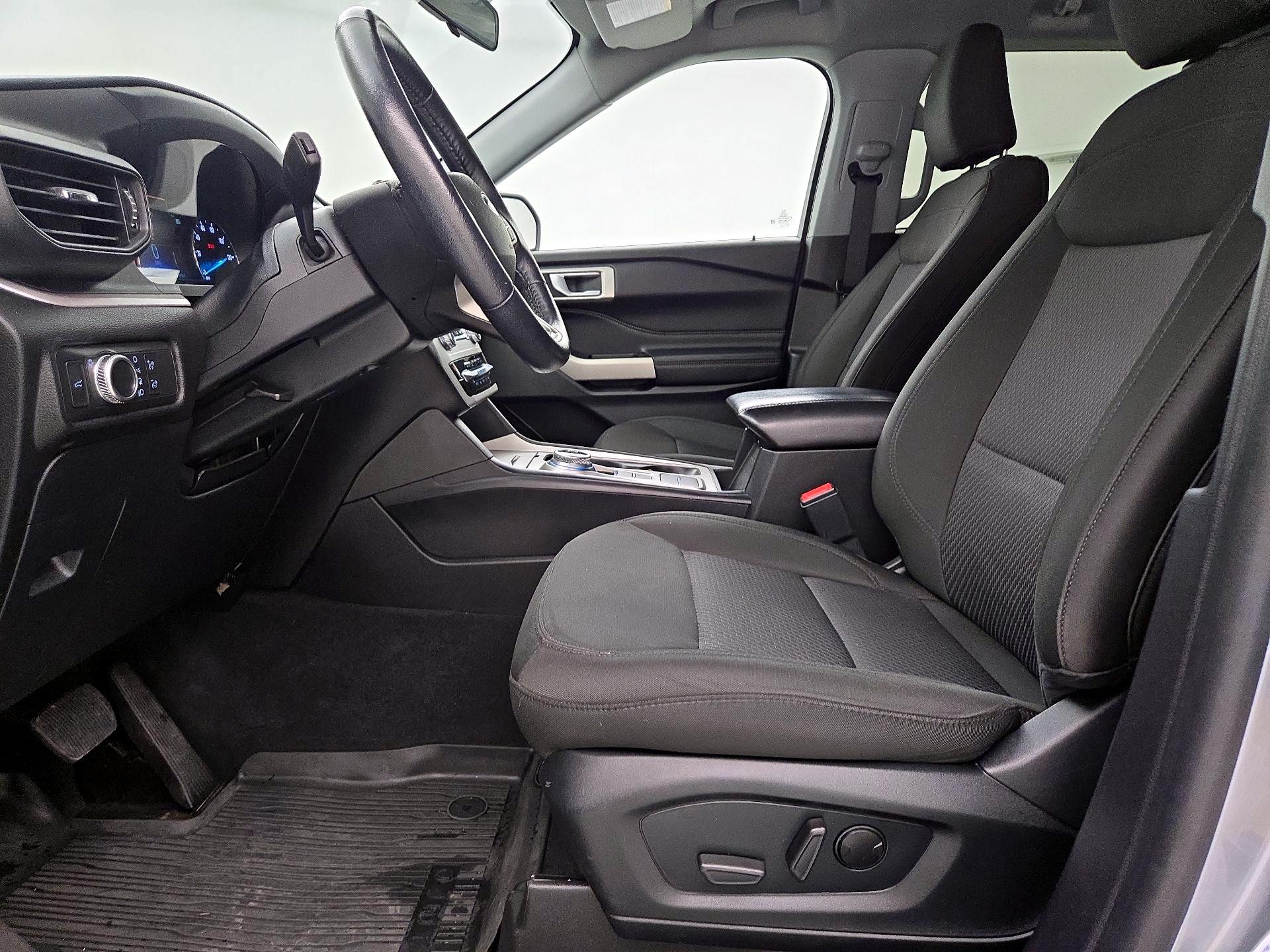 Thumbnail: 2022 Ford Explorer - 11
