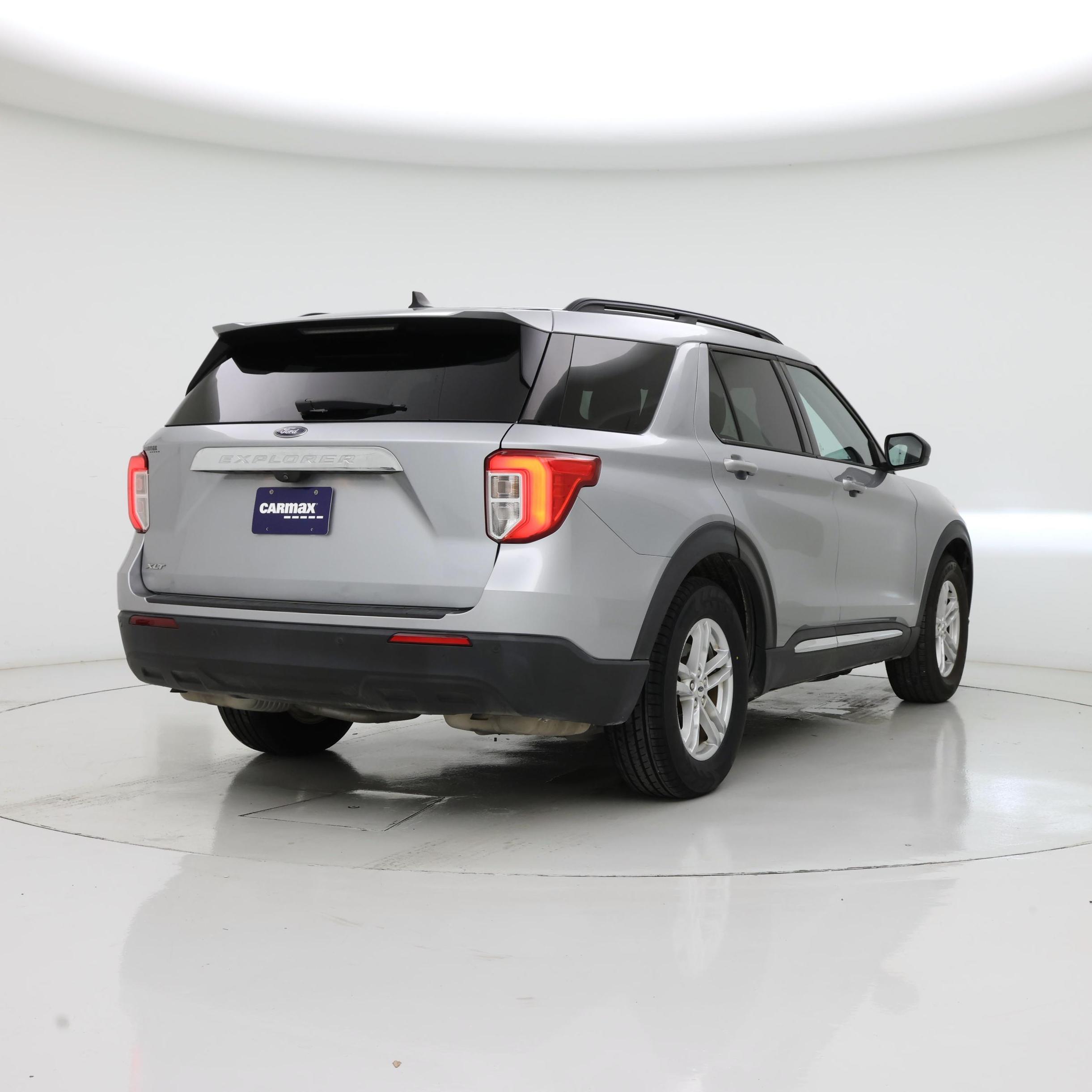 Thumbnail: 2022 Ford Explorer - 8