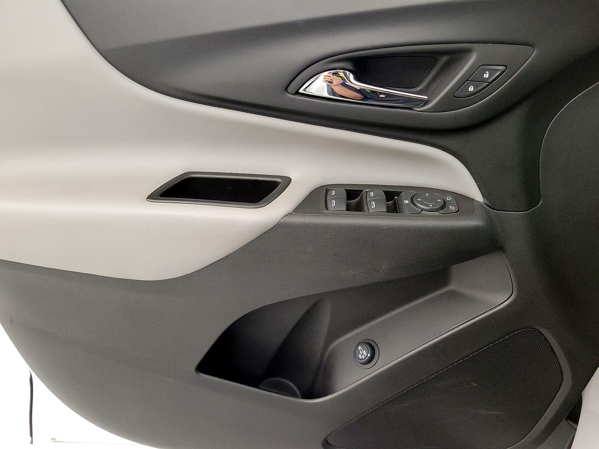 Thumbnail: 2024 Chevrolet Equinox - 12
