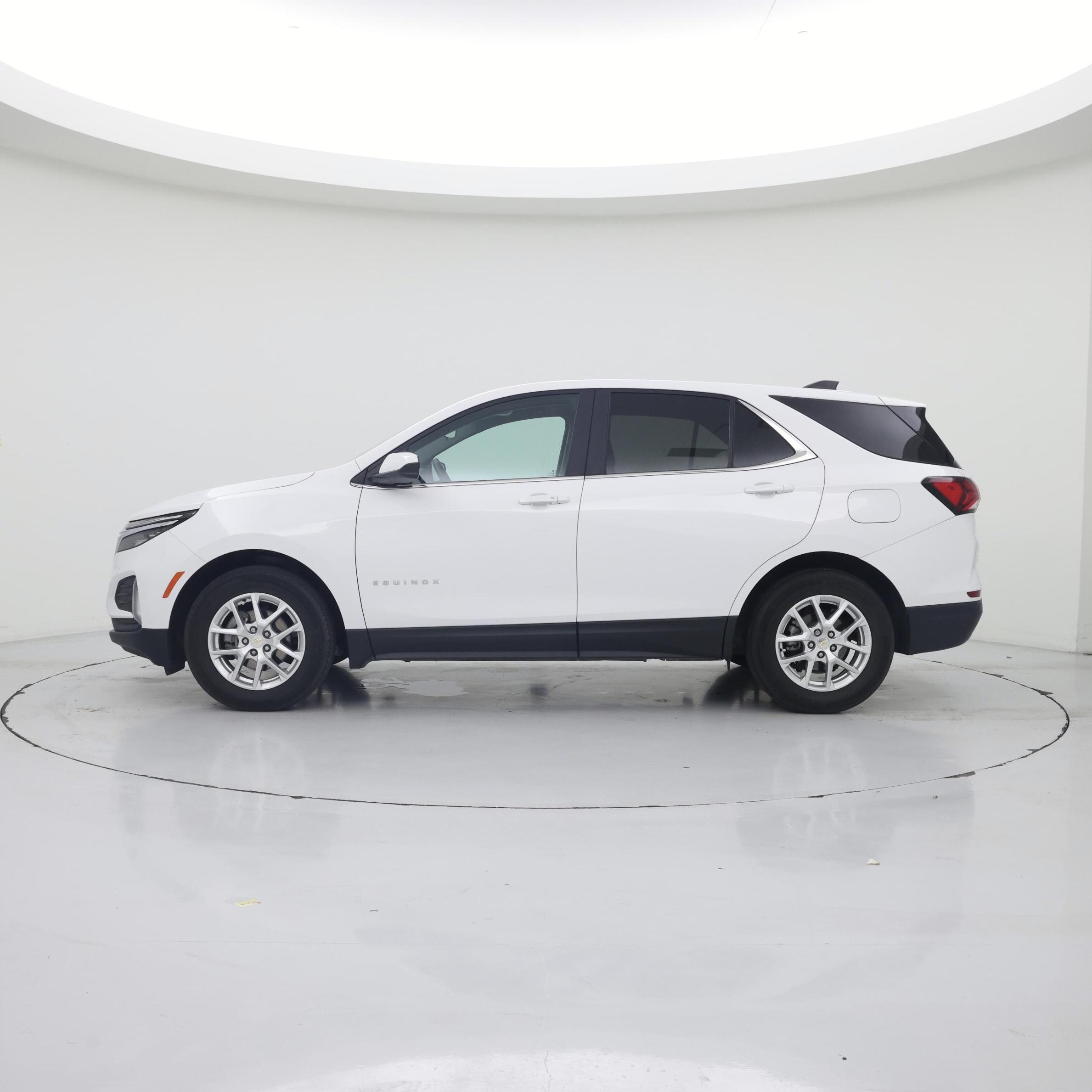 Thumbnail: 2024 Chevrolet Equinox - 3