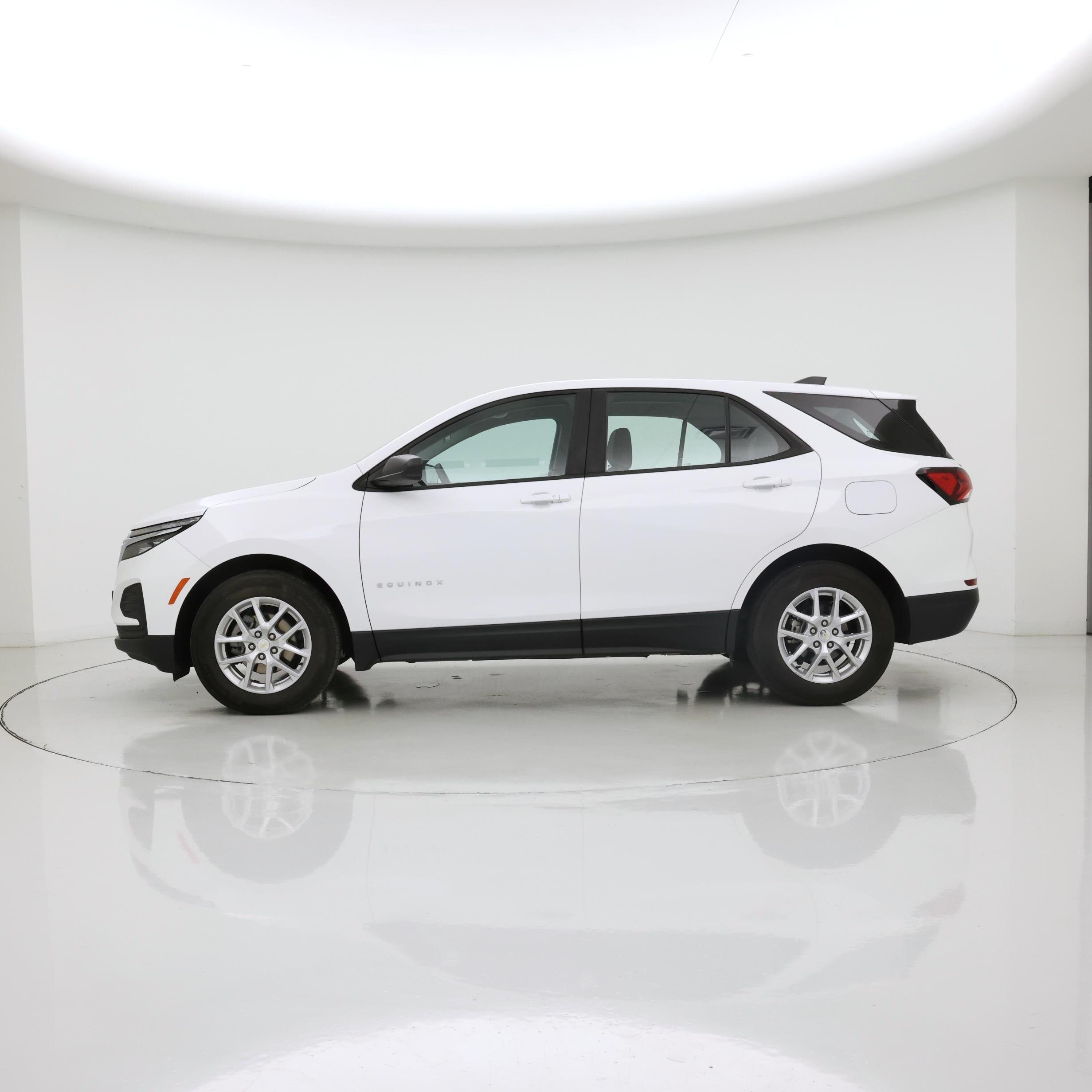 Thumbnail: 2023 Chevrolet Equinox - 3