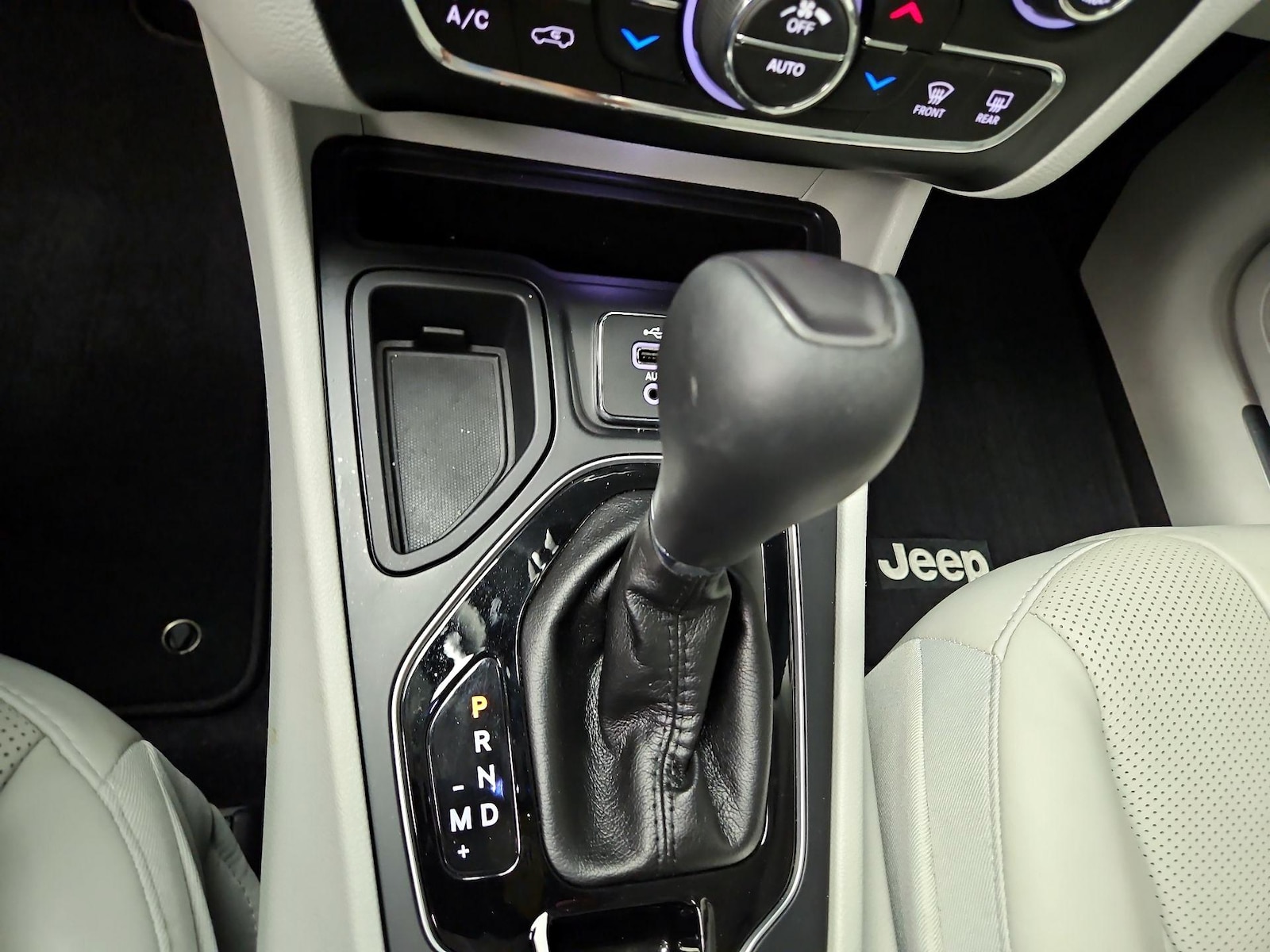 2019 Jeep Cherokee Limited - Photo 19