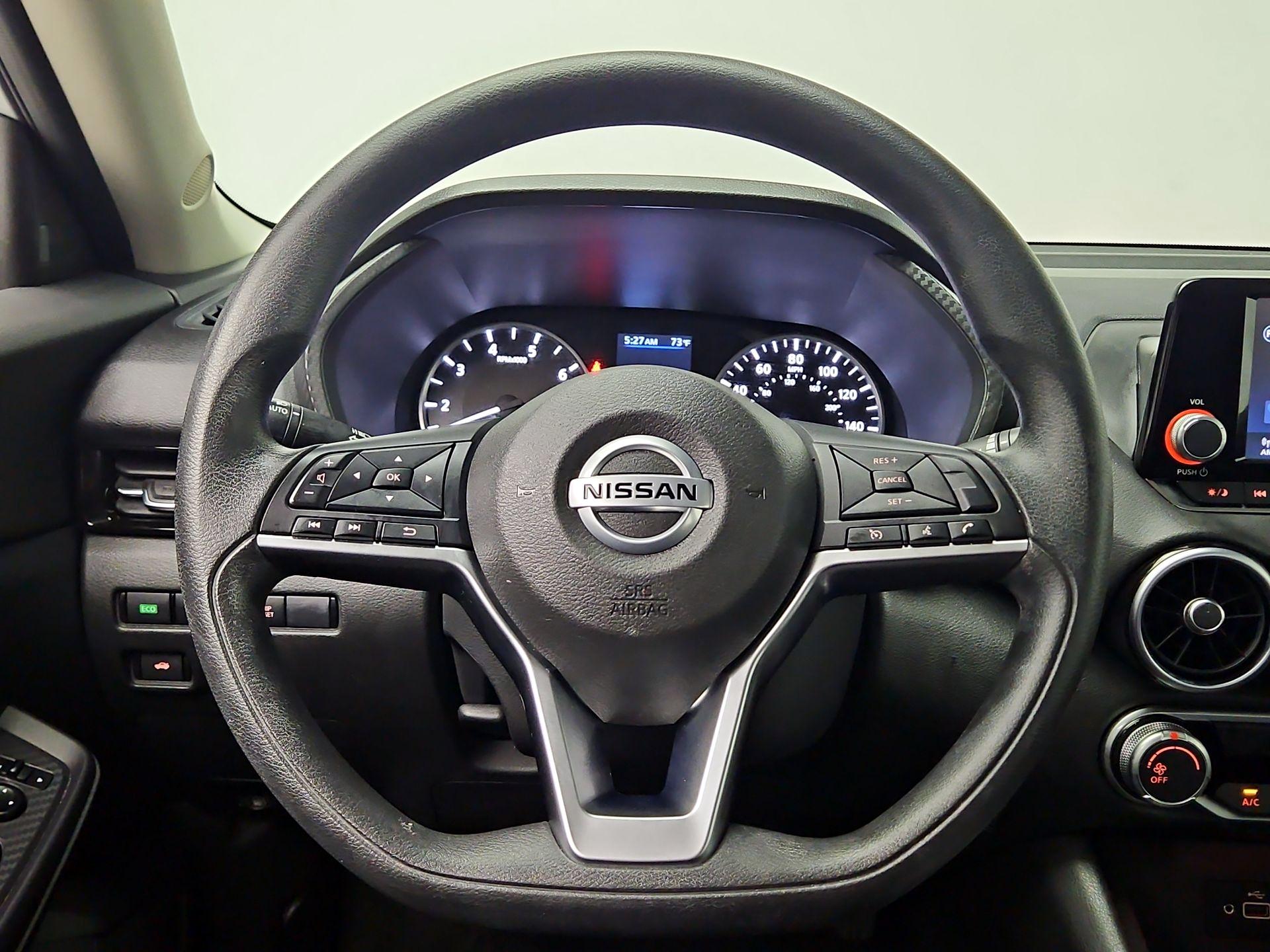 Thumbnail: 2020 Nissan Sentra - 10