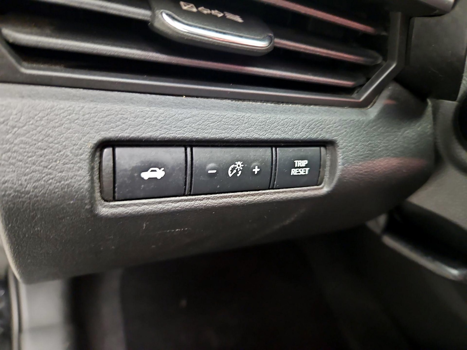 2021 Nissan Altima S - Photo 14