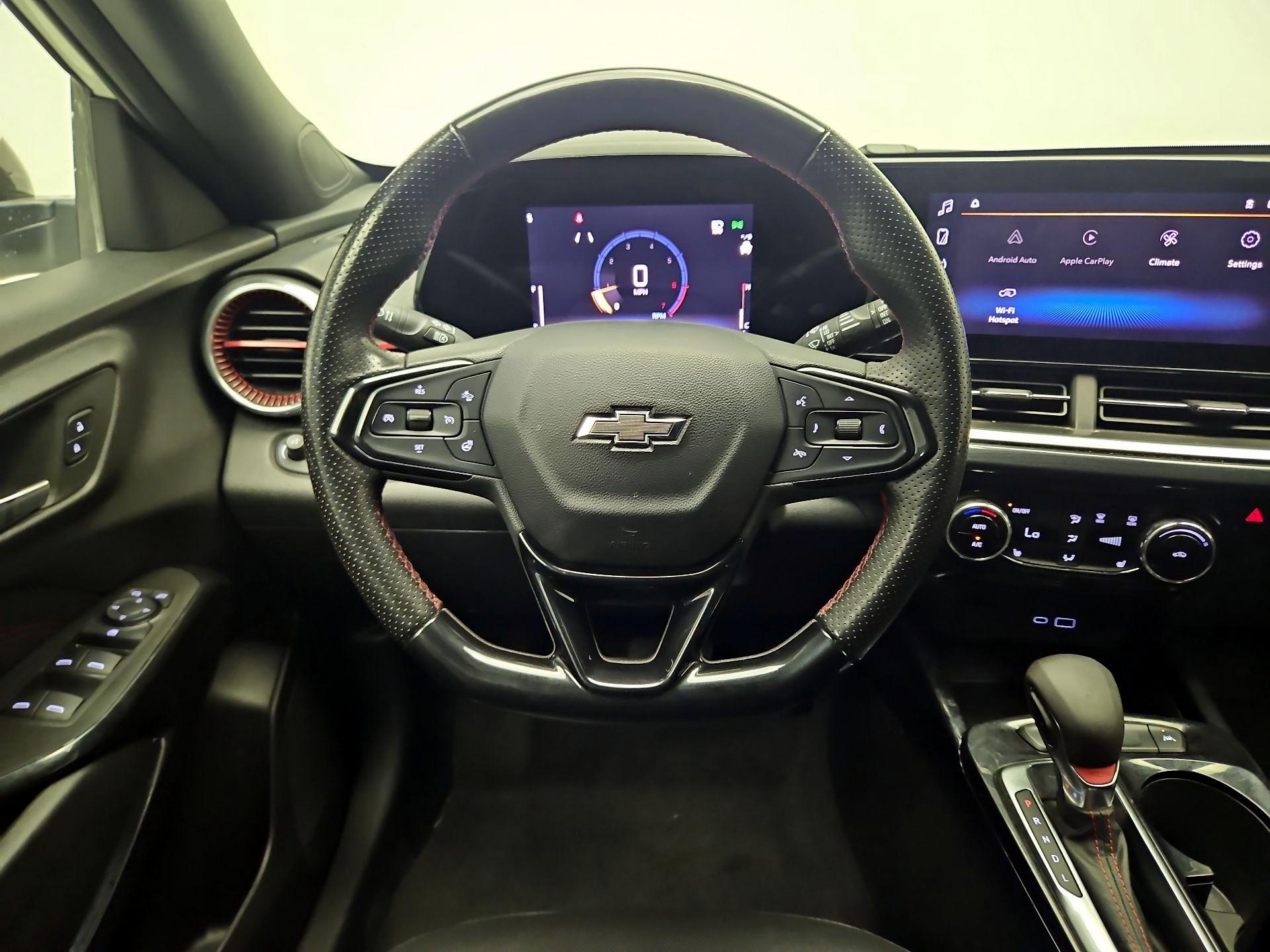Thumbnail: 2025 Chevrolet Trax - 10