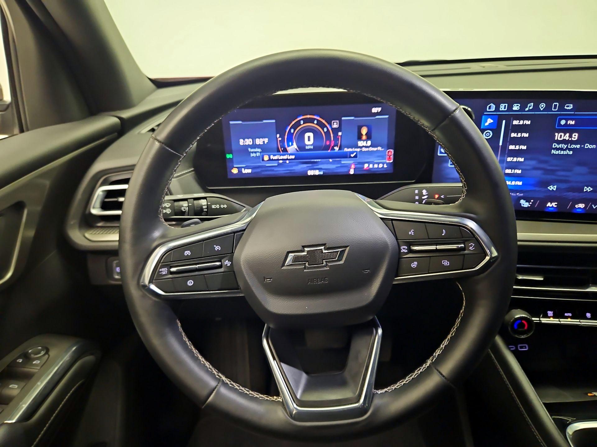 Thumbnail: 2025 Chevrolet Traverse - 10