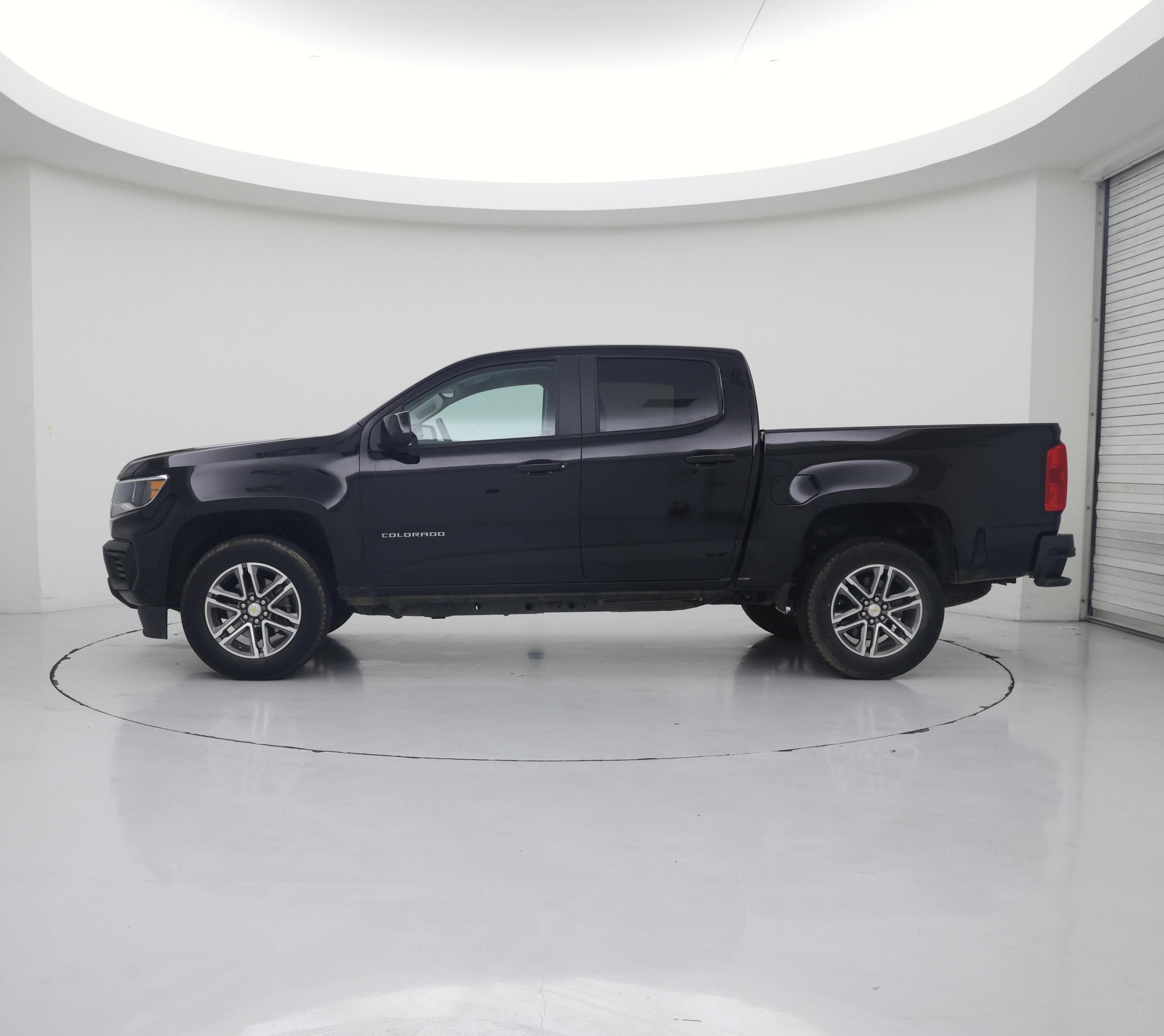 Thumbnail: 2022 Chevrolet Colorado - 3
