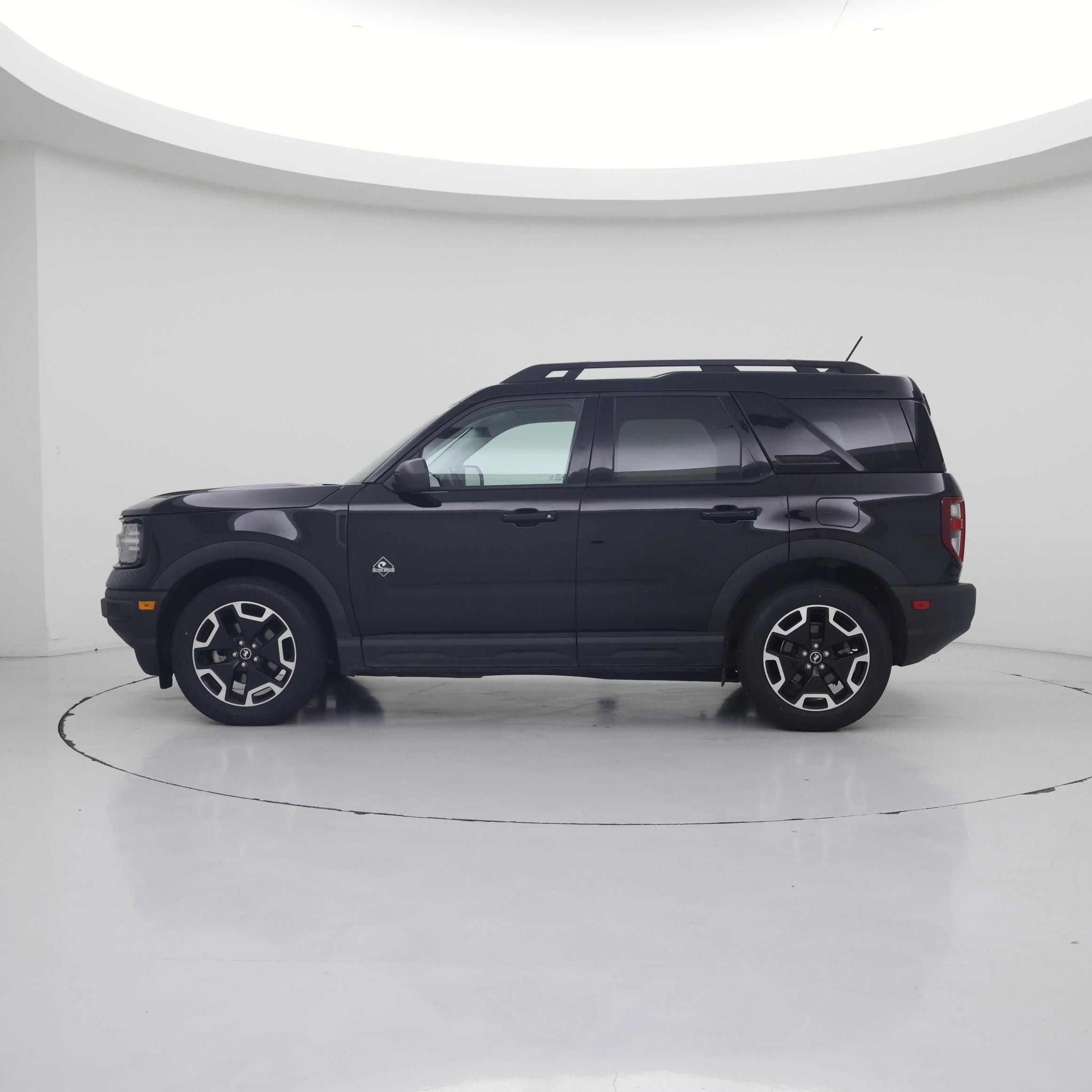 Thumbnail: 2023 Ford Bronco Sport - 3