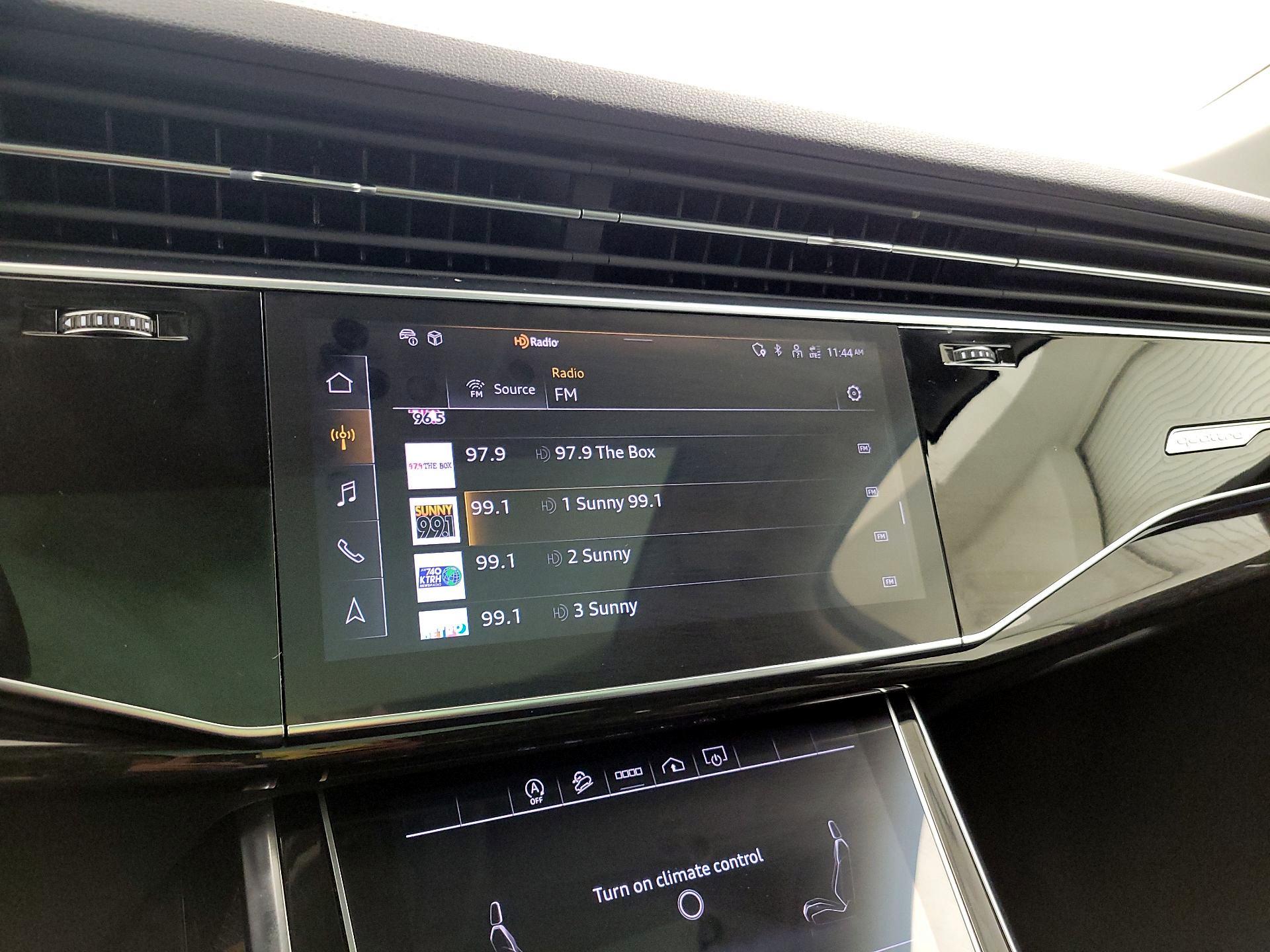 Thumbnail: 2023 Audi Q7 - 16