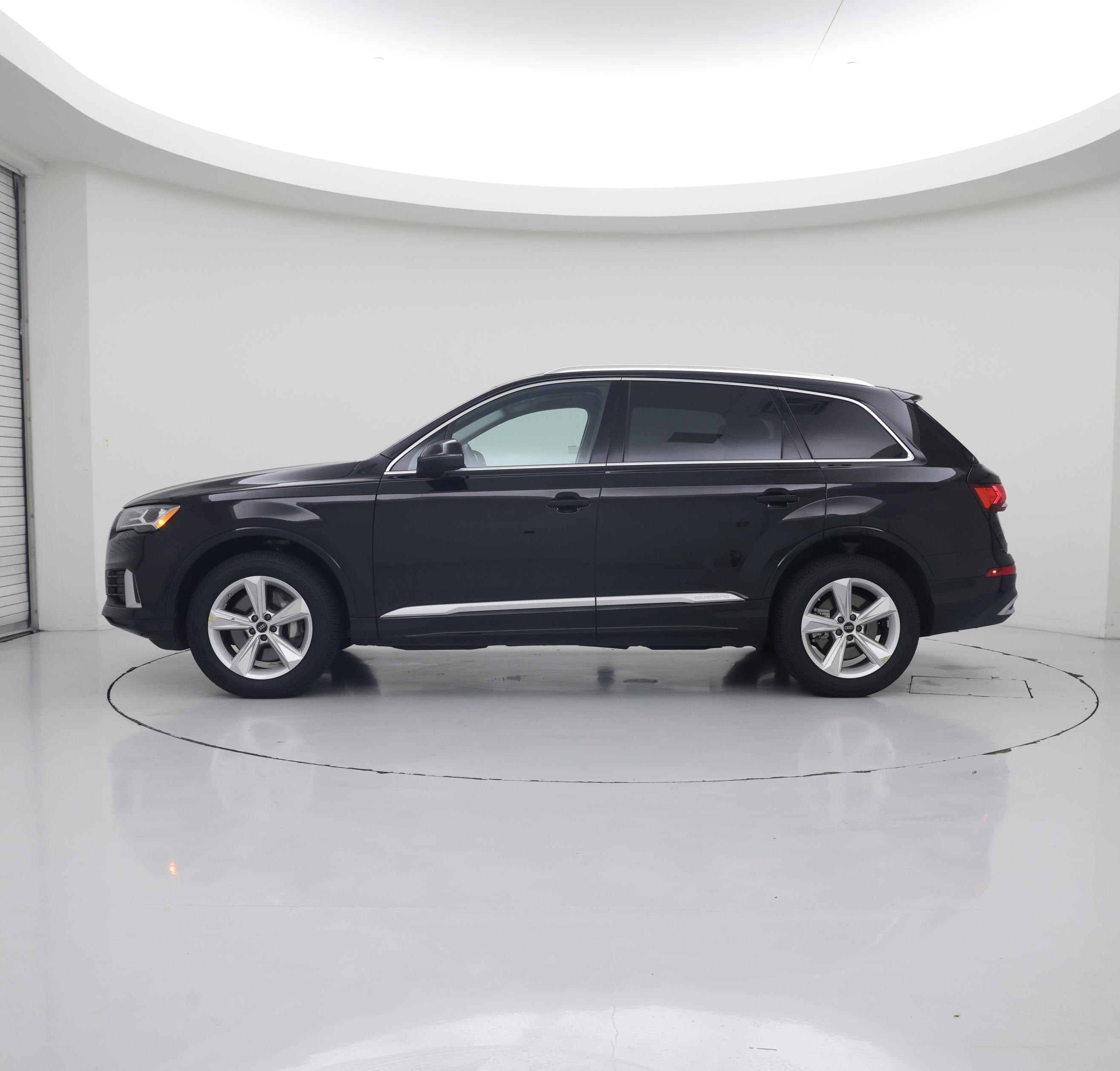 Thumbnail: 2023 Audi Q7 - 3