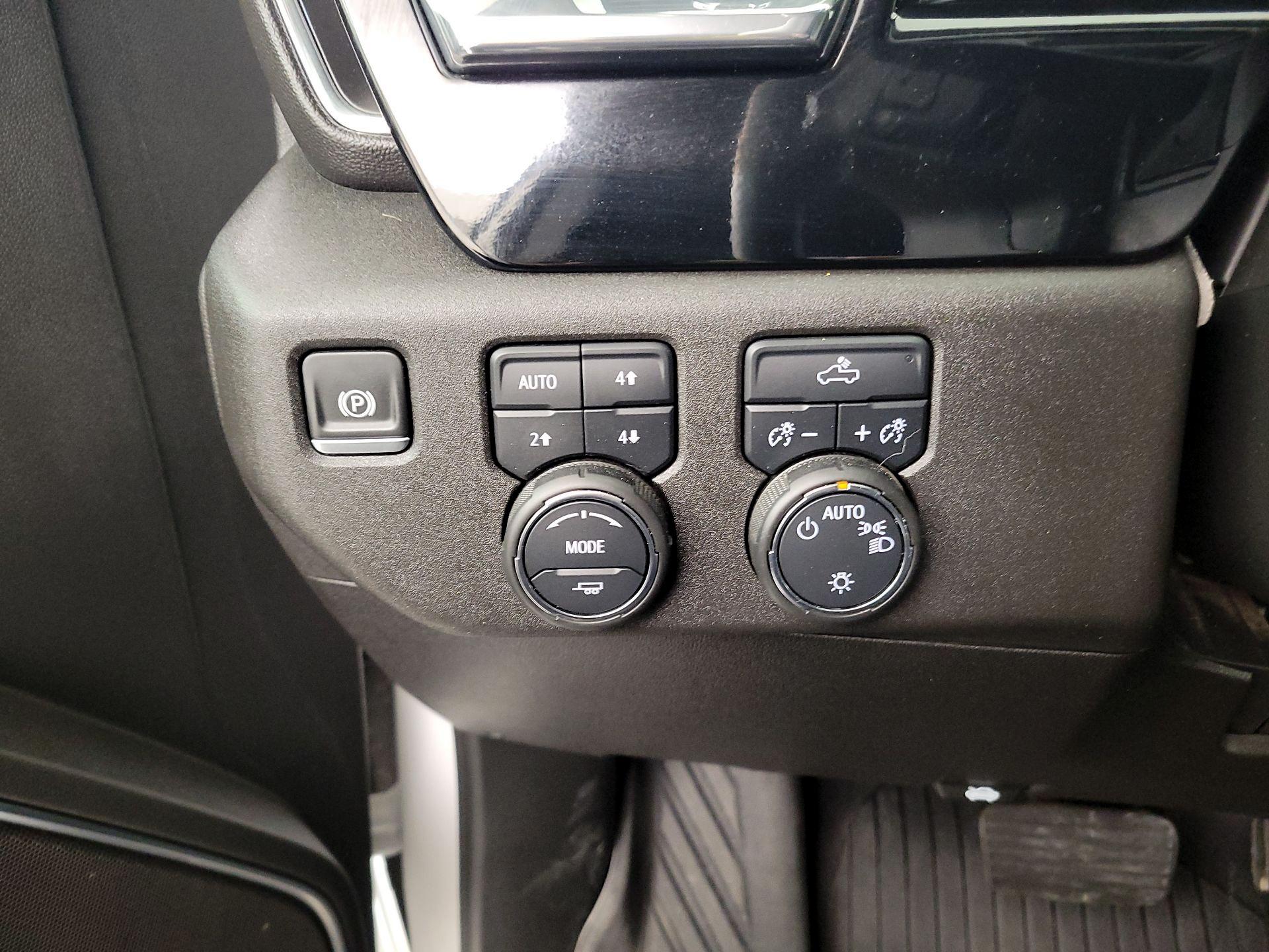 Thumbnail: 2025 Chevrolet Silverado 1500 - 13