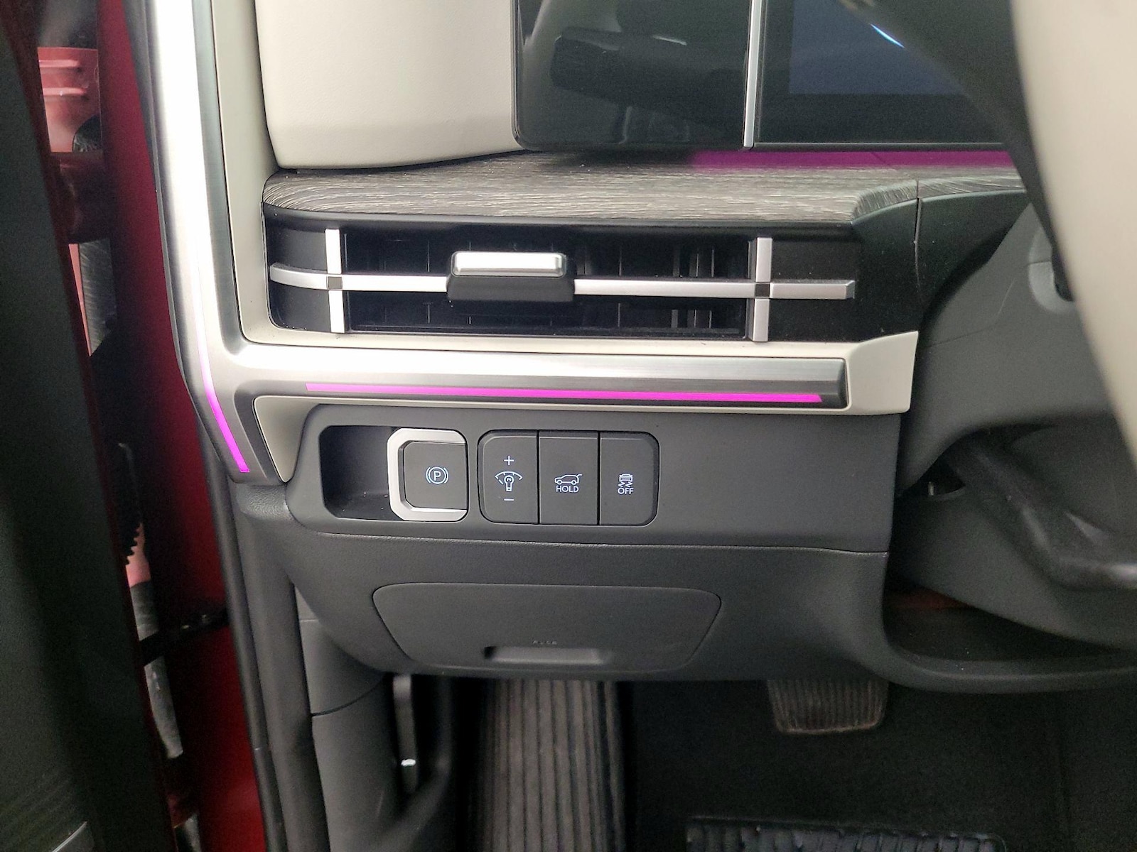 2025 Hyundai Santa Fe Limited - Photo 14