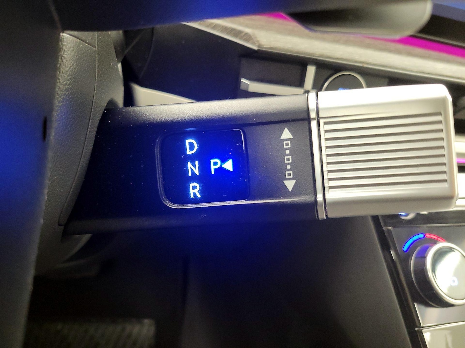 2025 Hyundai Santa Fe Limited - Photo 19