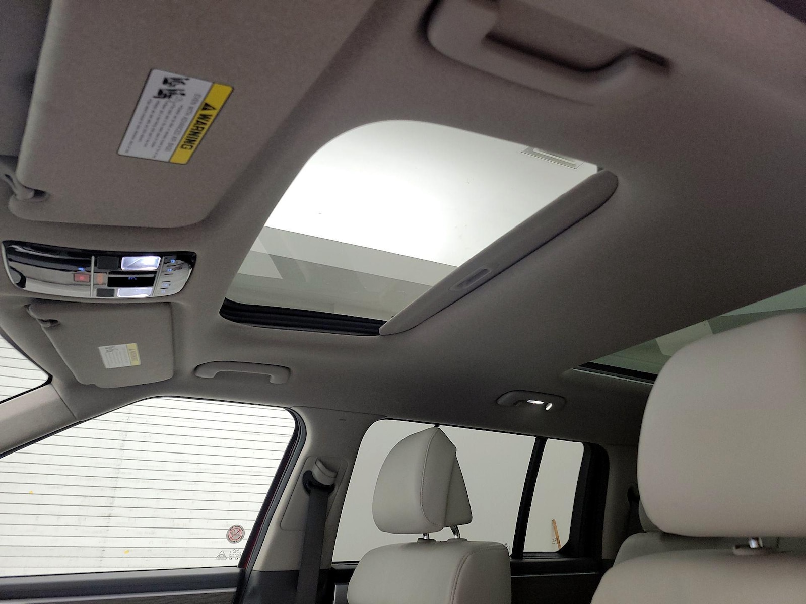 2025 Hyundai Santa Fe Limited - Photo 21