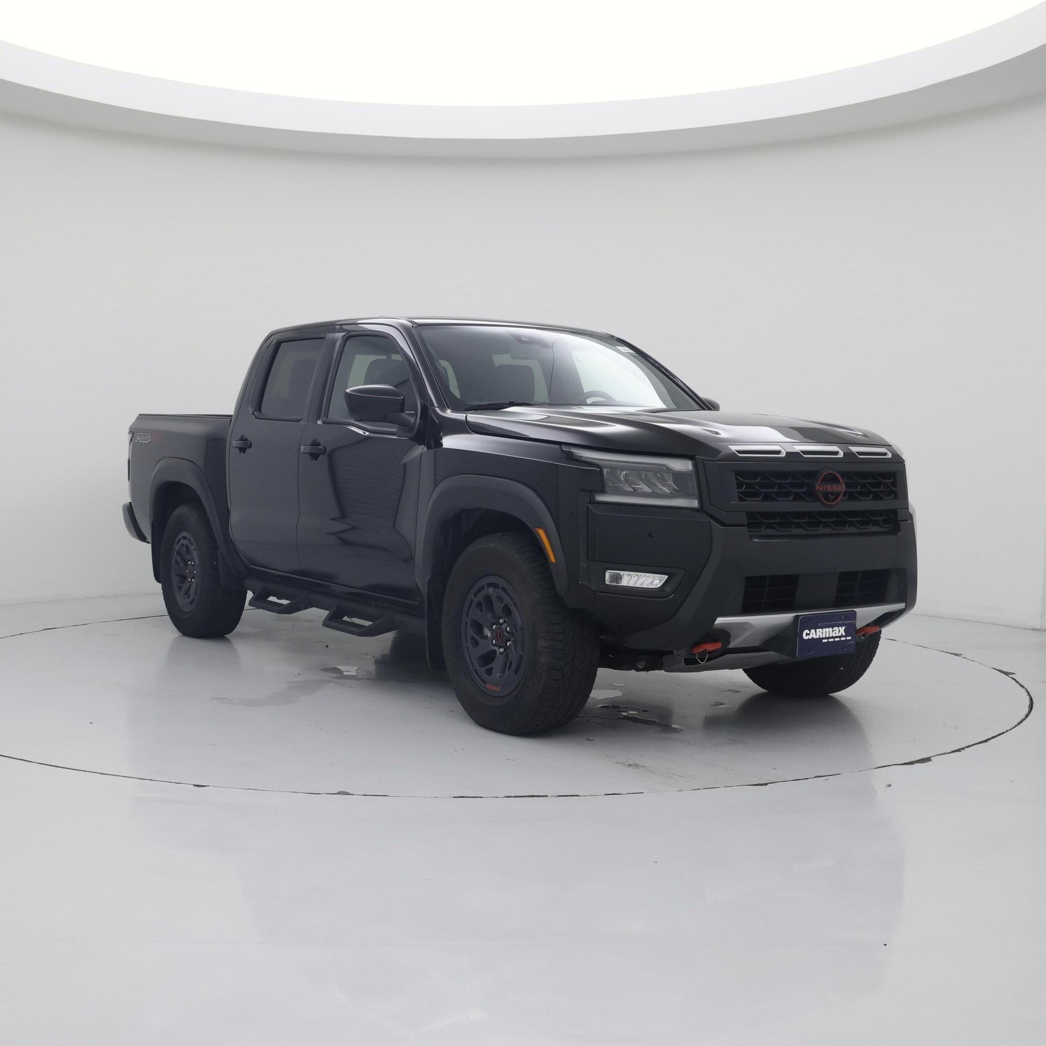Black 2026 Nissan Frontier Pickup Truck Four-Wheel Drive Automatic