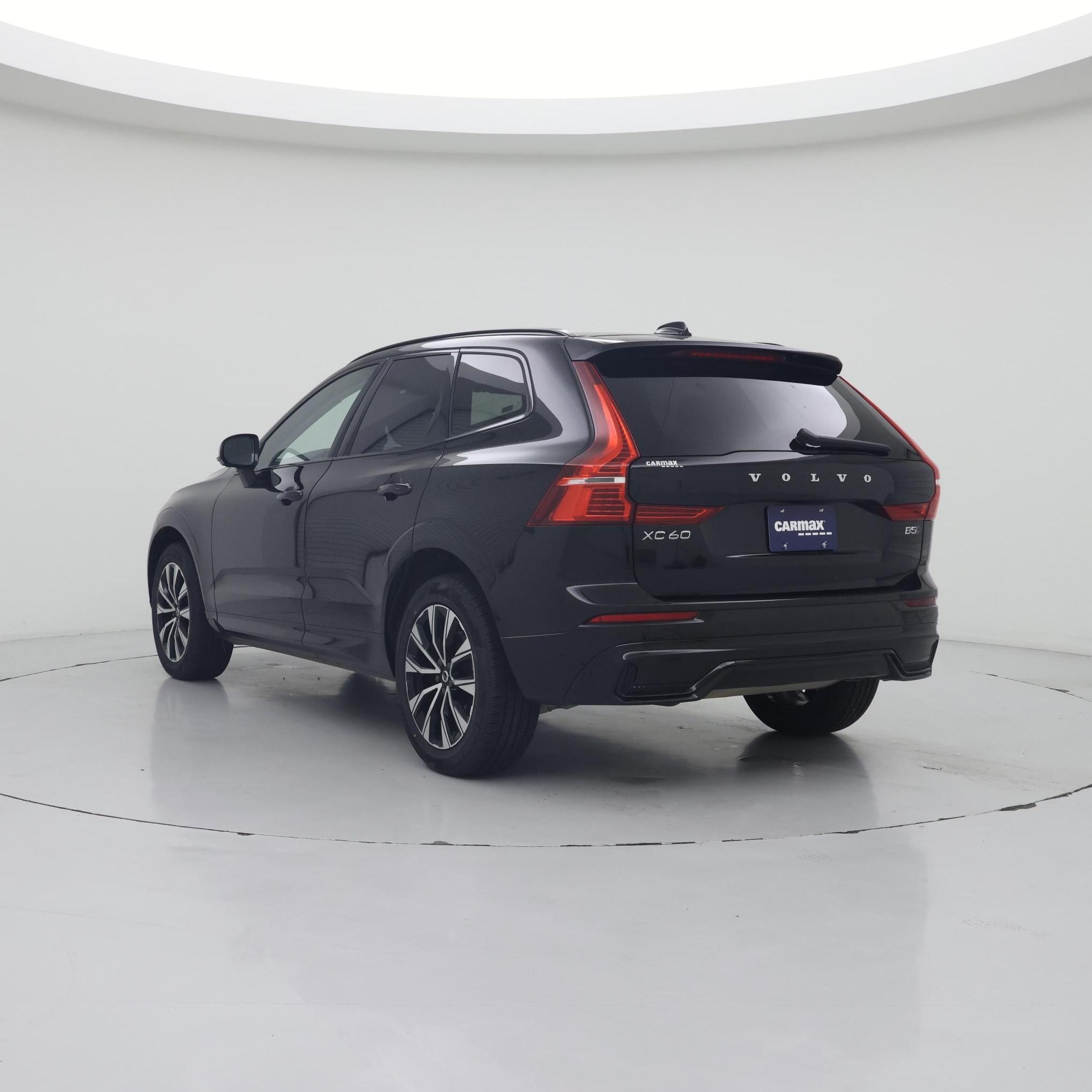 Thumbnail: 2025 Volvo XC60 - 2