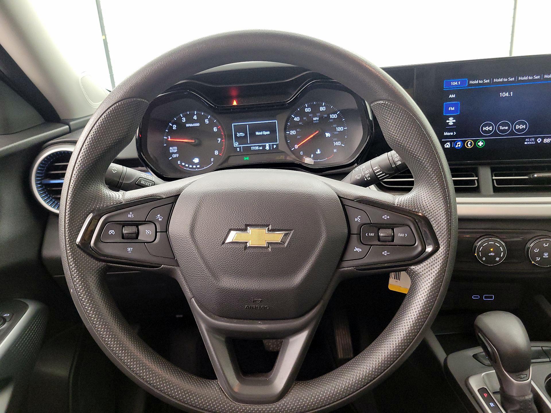 Thumbnail: 2024 Chevrolet Trax - 10