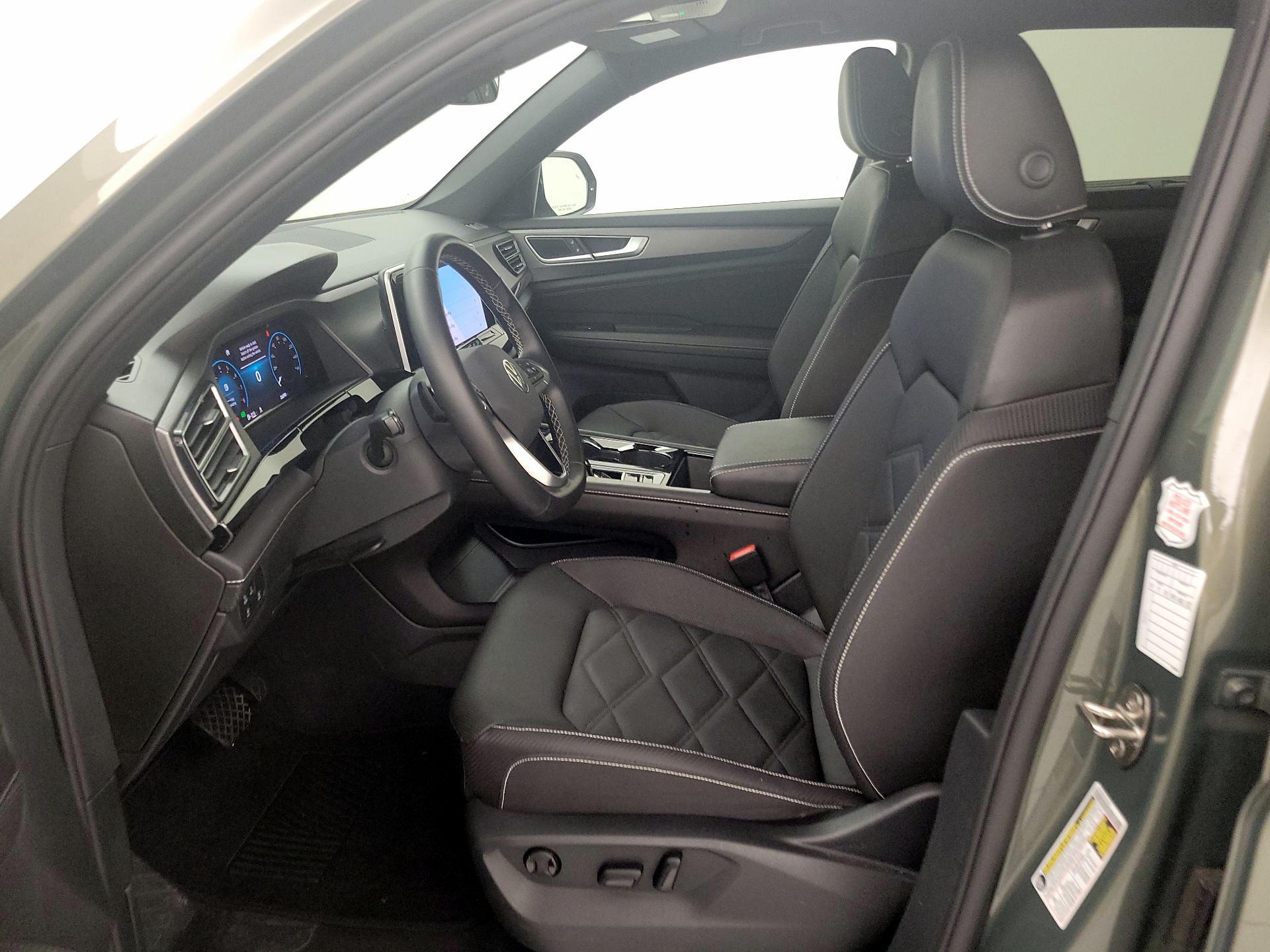 Thumbnail: 2025 Volkswagen Atlas - 11