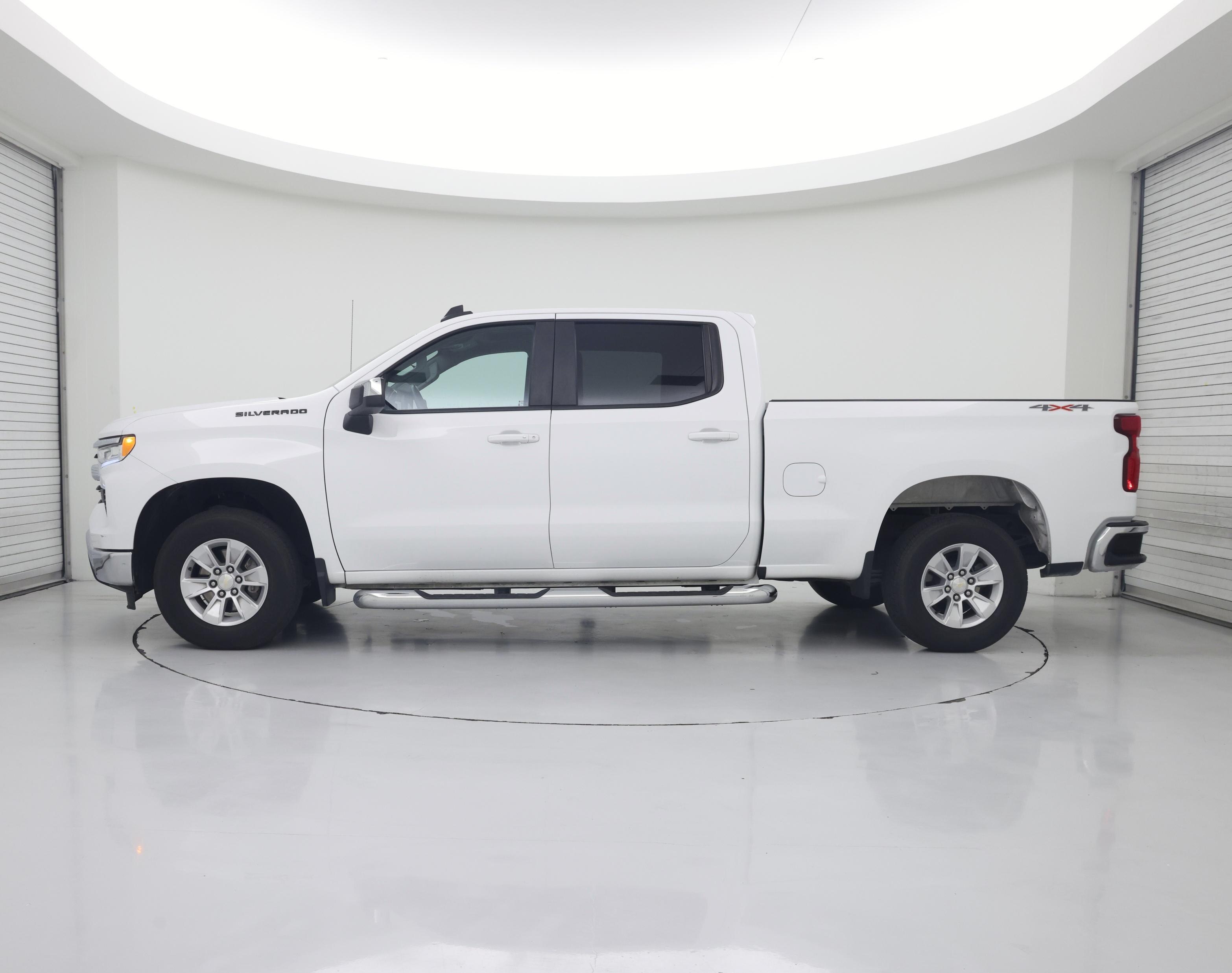 Thumbnail: 2022 Chevrolet Silverado 1500 - 3