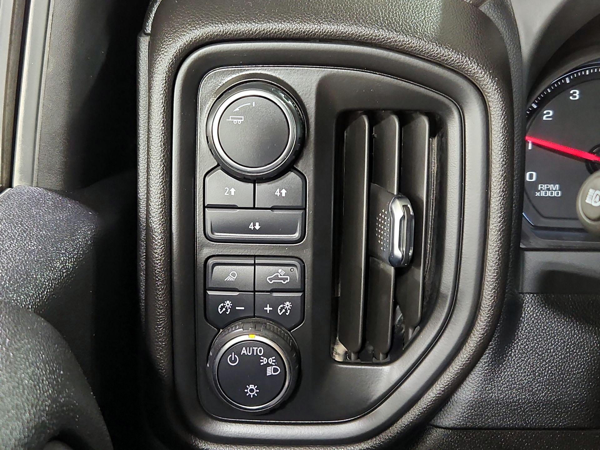 Thumbnail: 2024 Chevrolet Silverado 2500 - 13