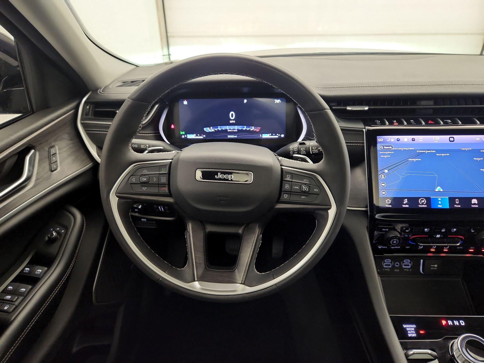 Thumbnail: 2023 Jeep Grand Cherokee L - 10
