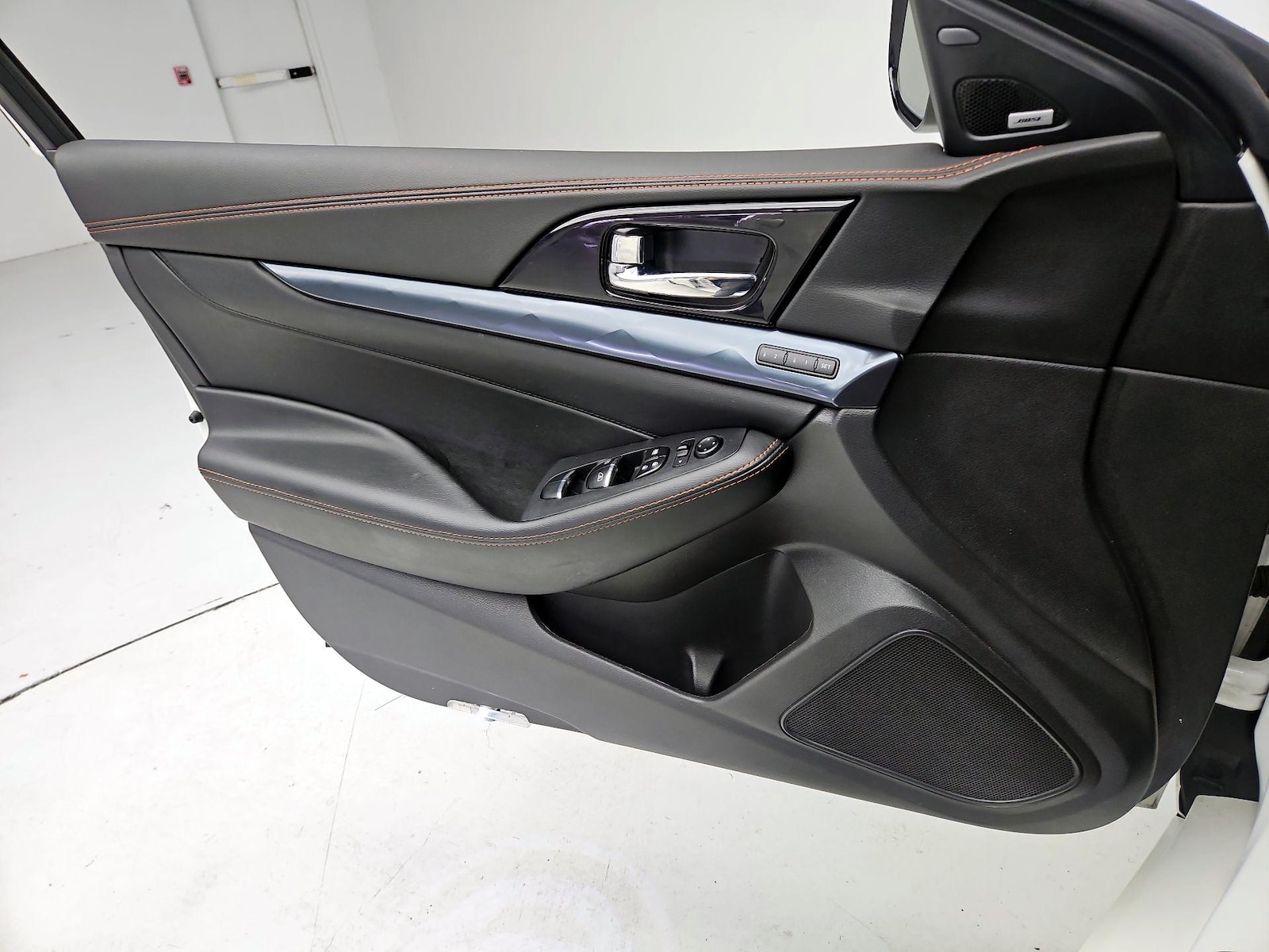 2021 Nissan Maxima SR - Photo 13