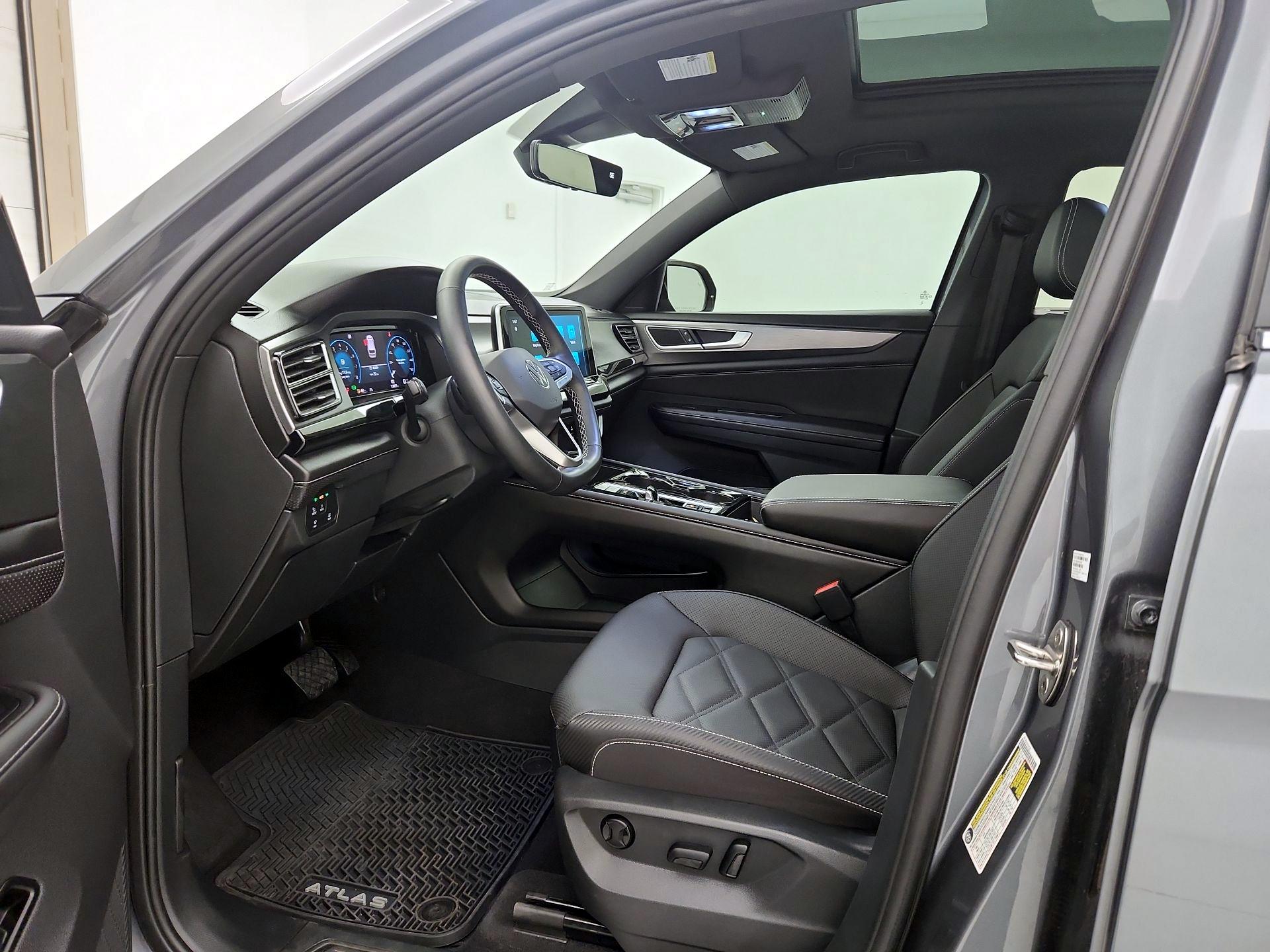 Thumbnail: 2025 Volkswagen Atlas - 11