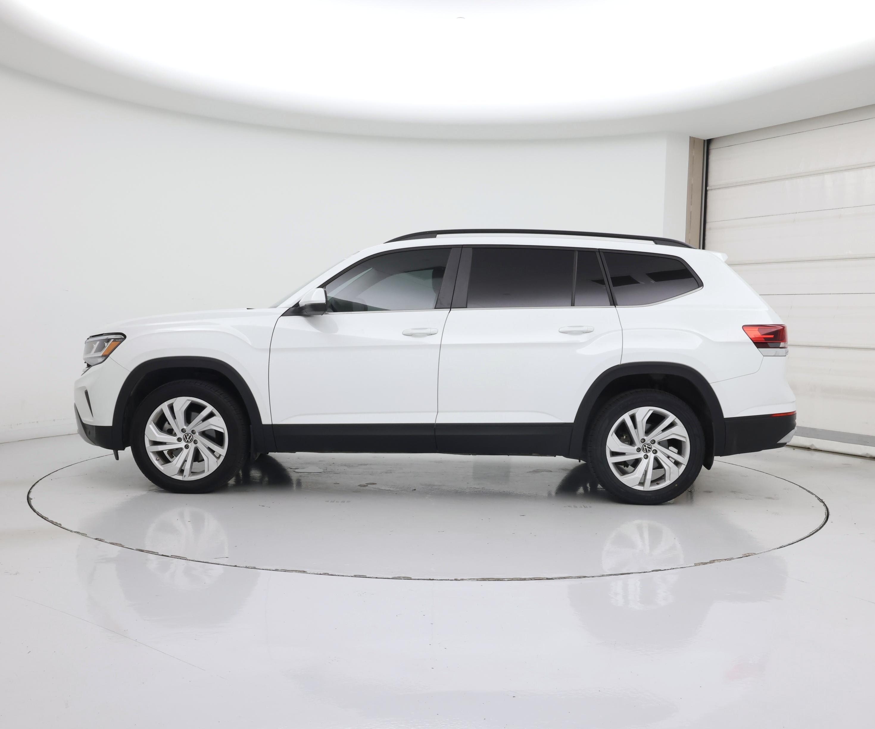 Thumbnail: 2021 Volkswagen Atlas - 3