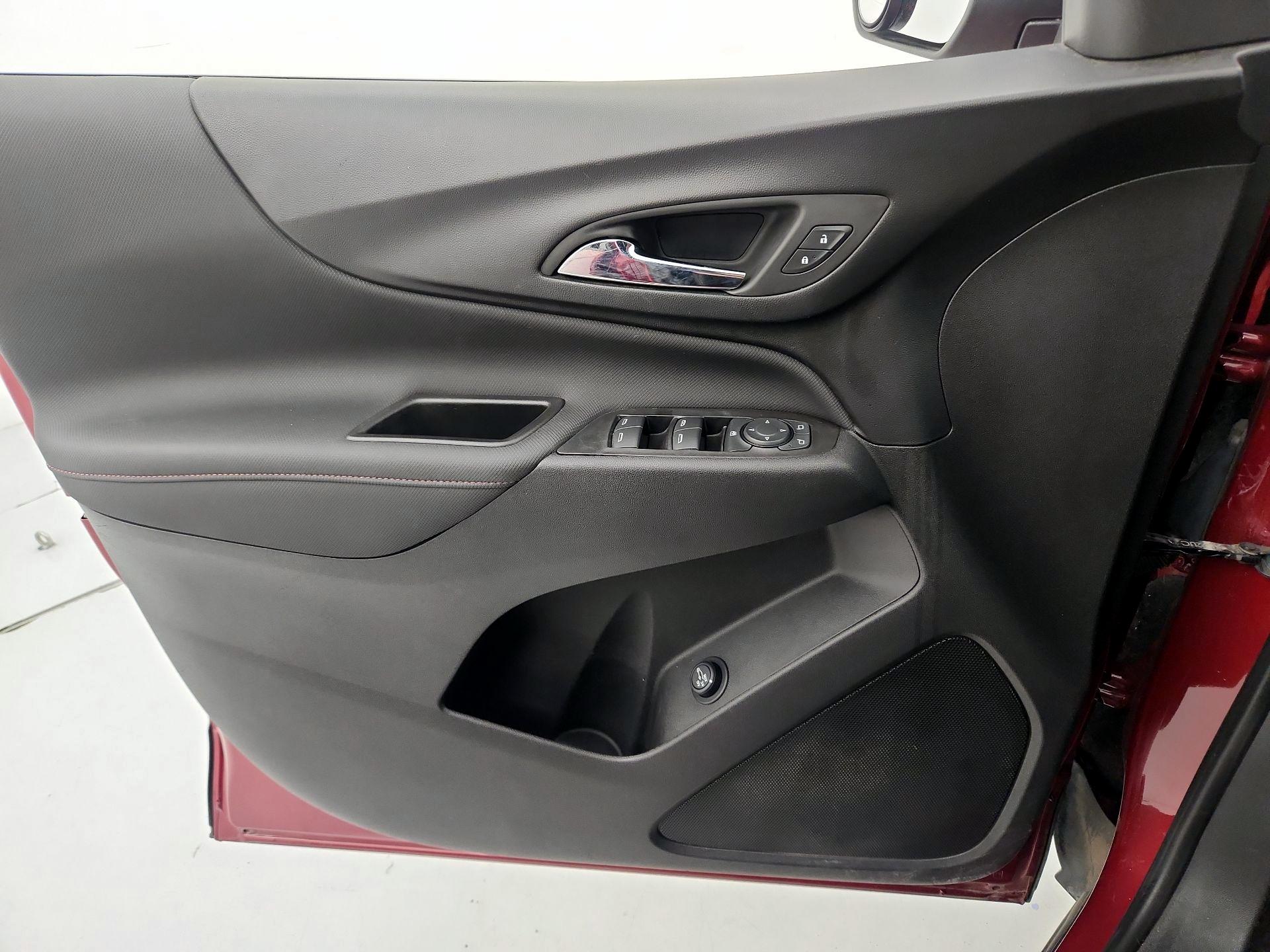 Thumbnail: 2023 Chevrolet Equinox - 12