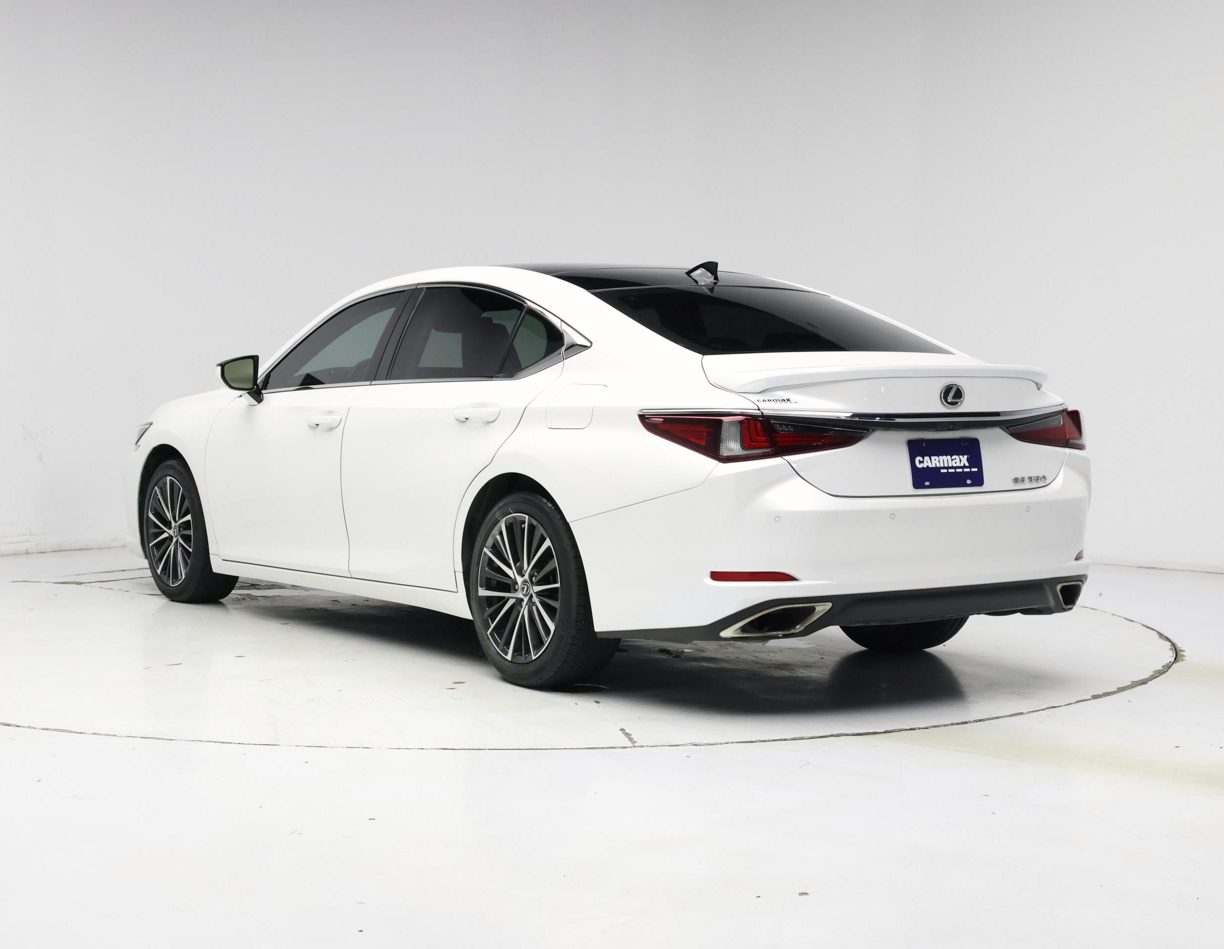 Thumbnail: 2023 Lexus ES - 2